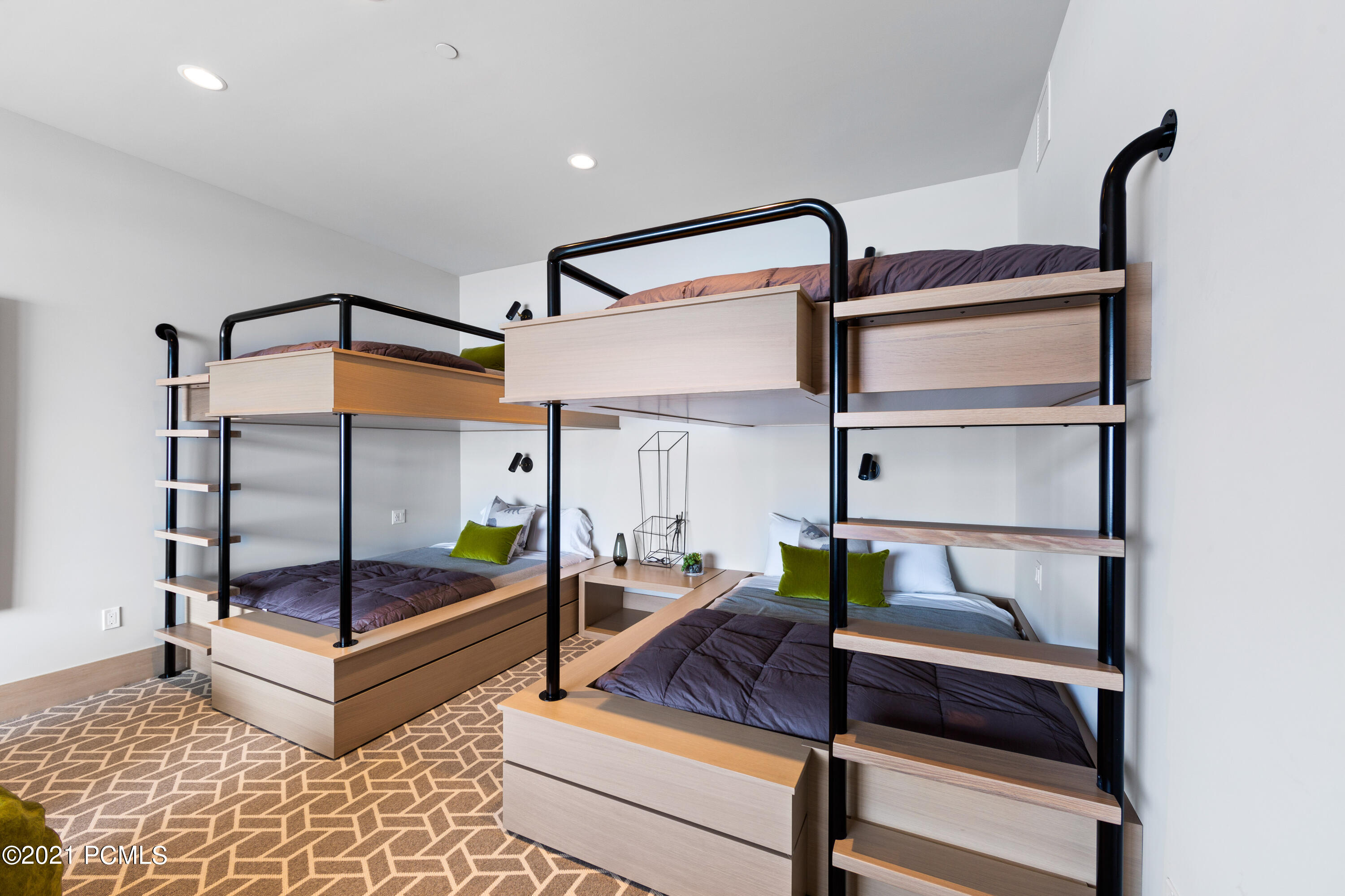 Kamas, Utah 84036, United States, 5 Bedrooms Bedrooms, ,6 BathroomsBathrooms,Residential,Active,165952