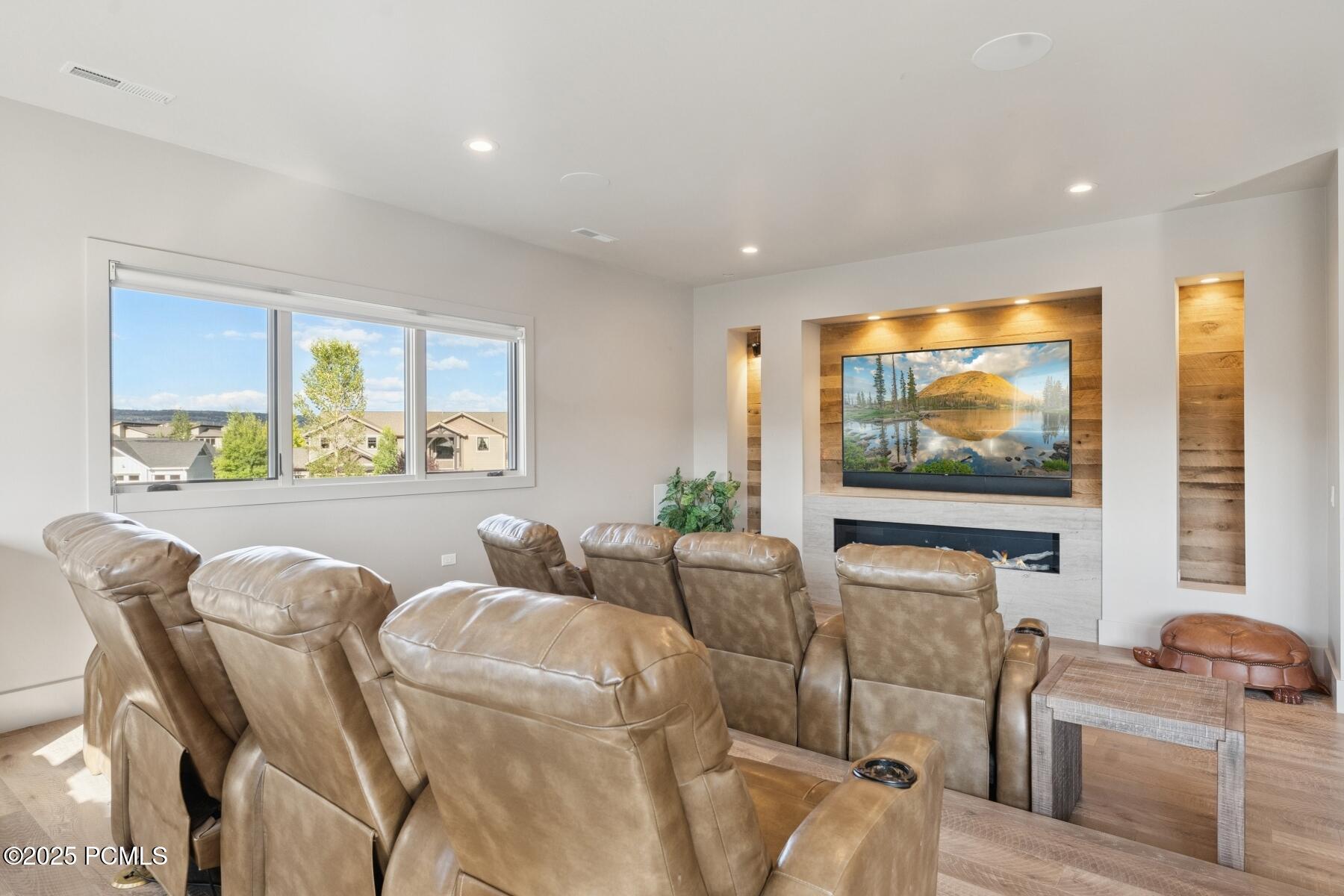 Park City, Utah 84098, United States, 7 Bedrooms Bedrooms, ,9 BathroomsBathrooms,Residential,Active,182490