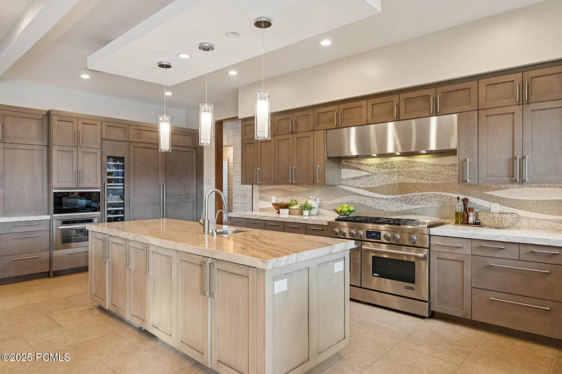 Park City, Utah 84098, United States, 7 Bedrooms Bedrooms, ,9 BathroomsBathrooms,Residential,Active,182490