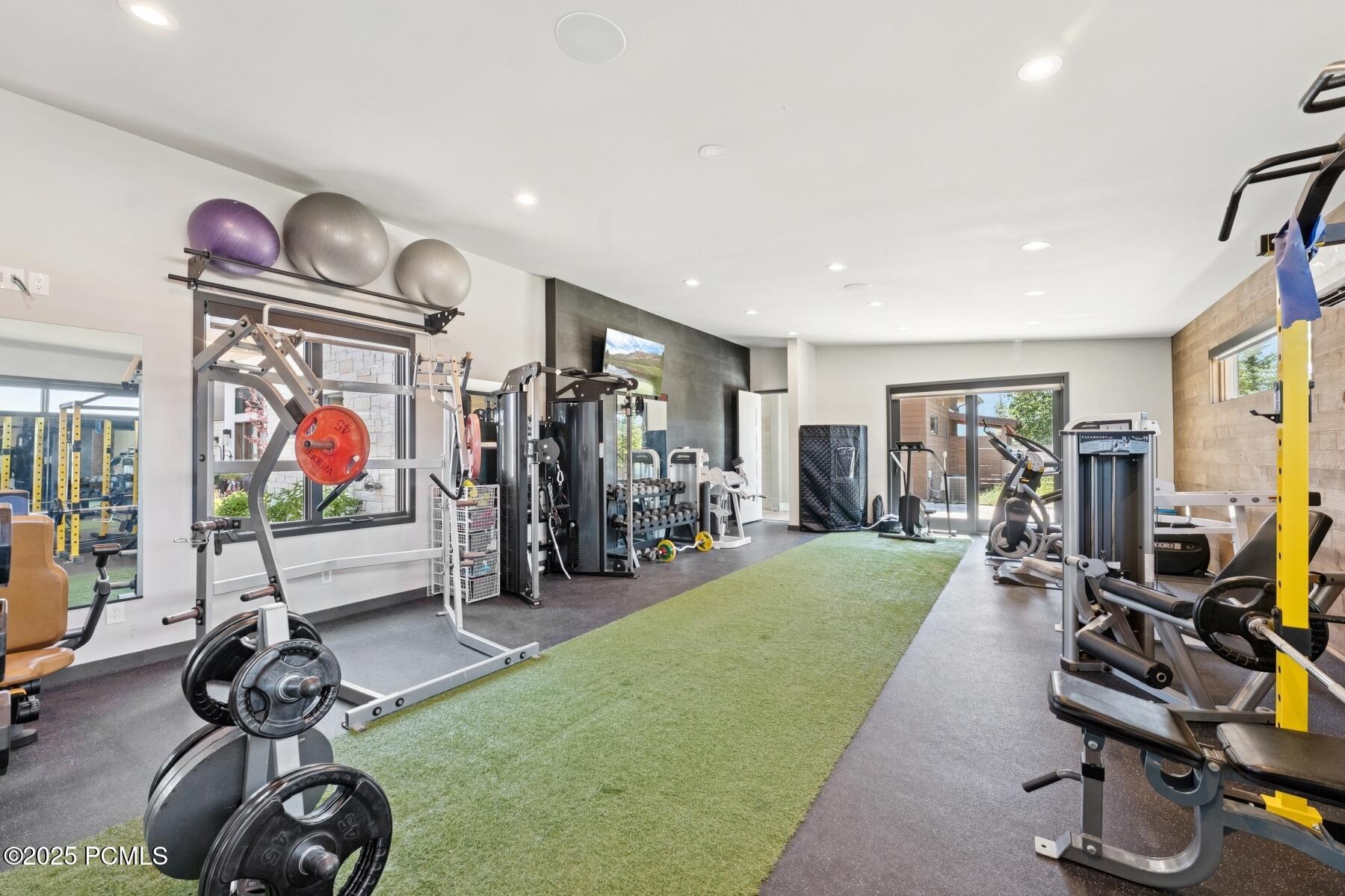 Park City, Utah 84098, United States, 7 Bedrooms Bedrooms, ,9 BathroomsBathrooms,Residential,Active,182490