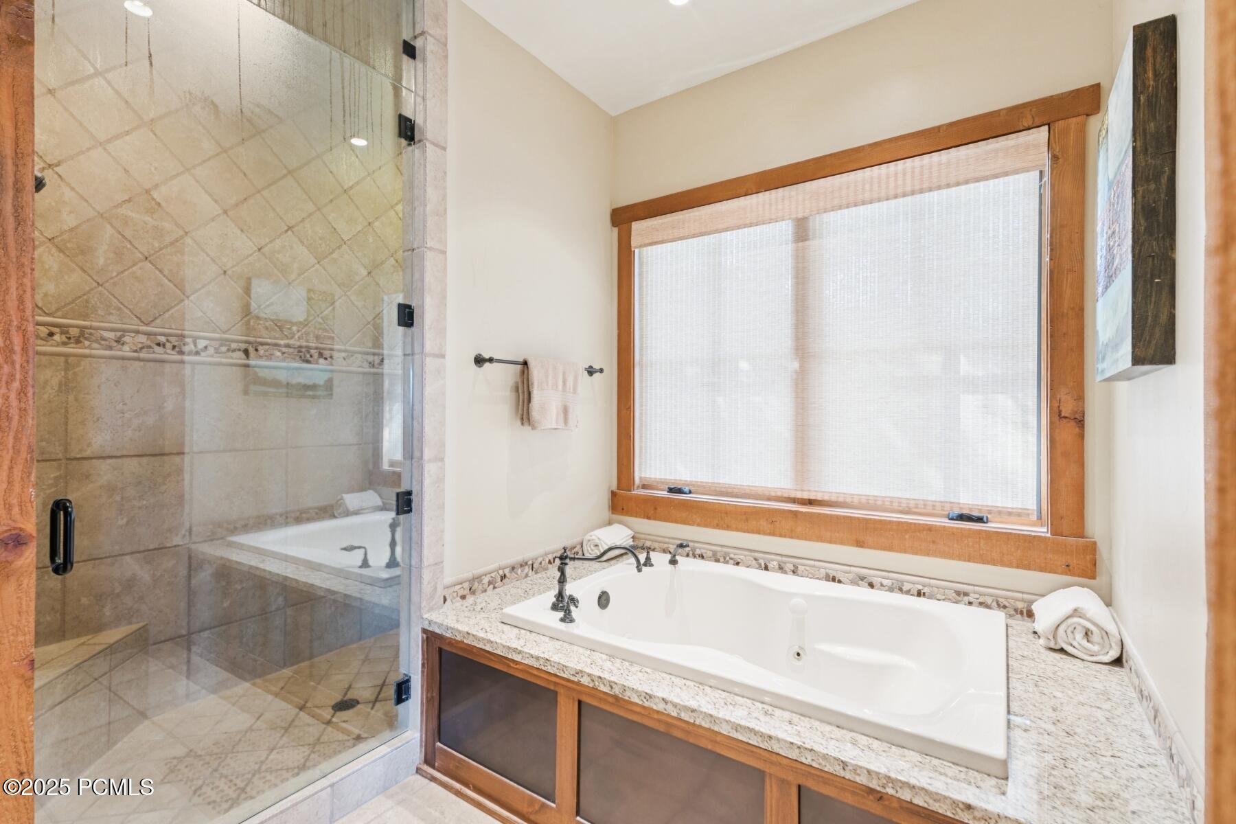 Park City, Utah 84098, United States, 5 Bedrooms Bedrooms, ,6 BathroomsBathrooms,Residential,Active,190072