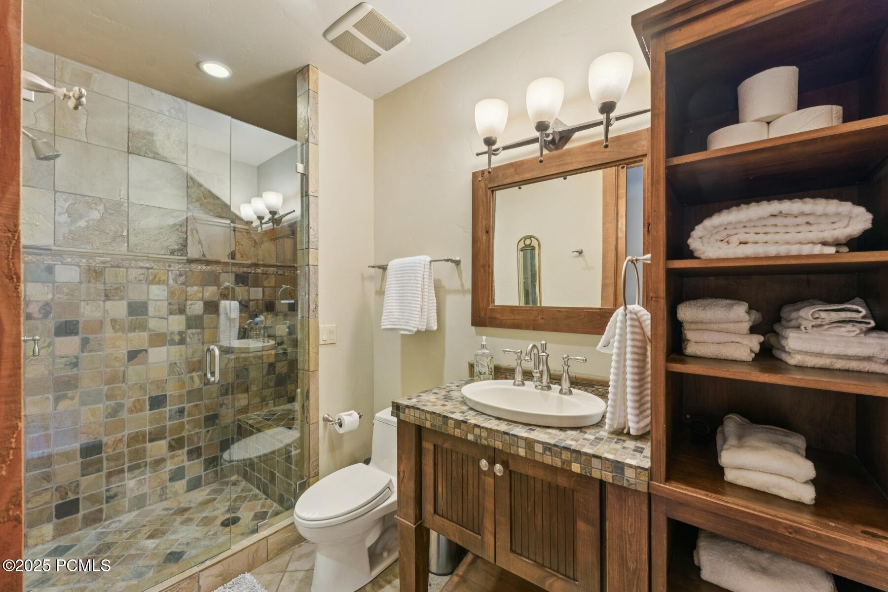 Park City, Utah 84098, United States, 5 Bedrooms Bedrooms, ,6 BathroomsBathrooms,Residential,Active,190072