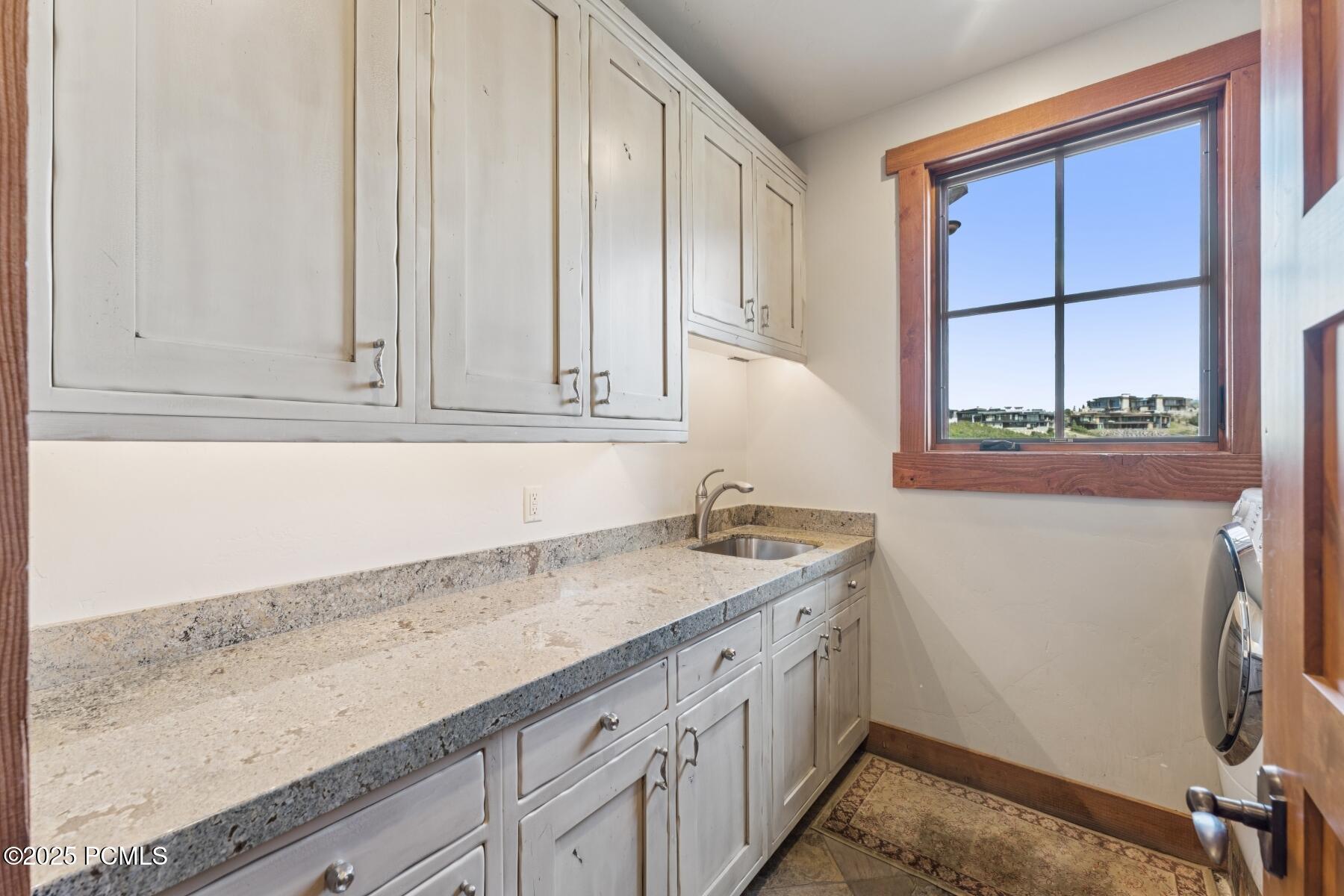 Park City, Utah 84098, United States, 5 Bedrooms Bedrooms, ,6 BathroomsBathrooms,Residential,Active,190072