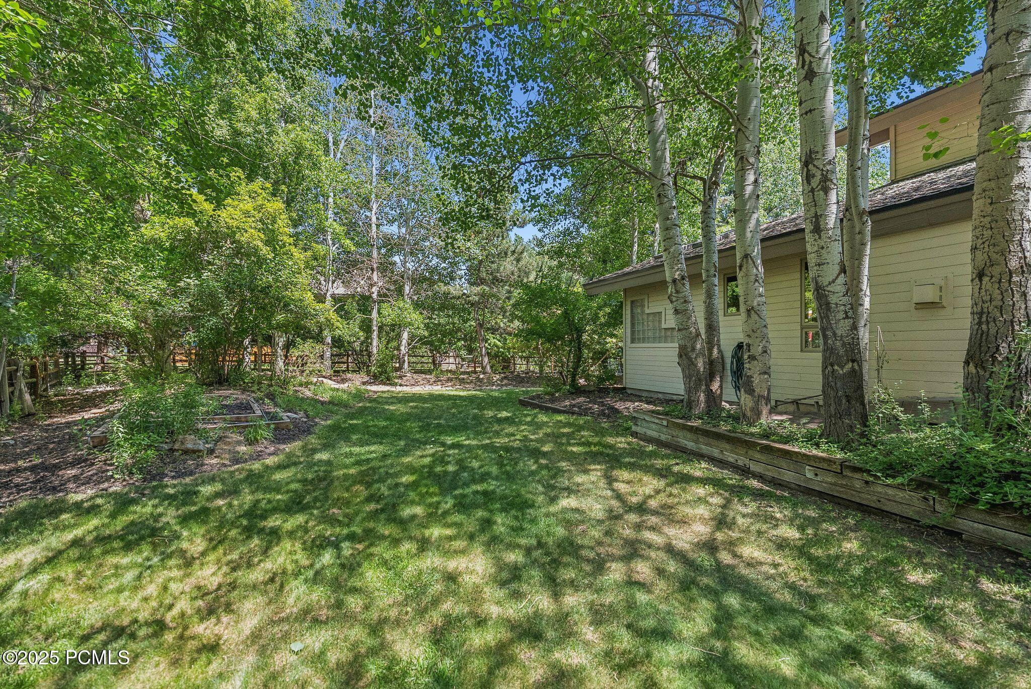 Park City, Utah 84060, United States, 3 Bedrooms Bedrooms, ,3 BathroomsBathrooms,Residential,Active,157227