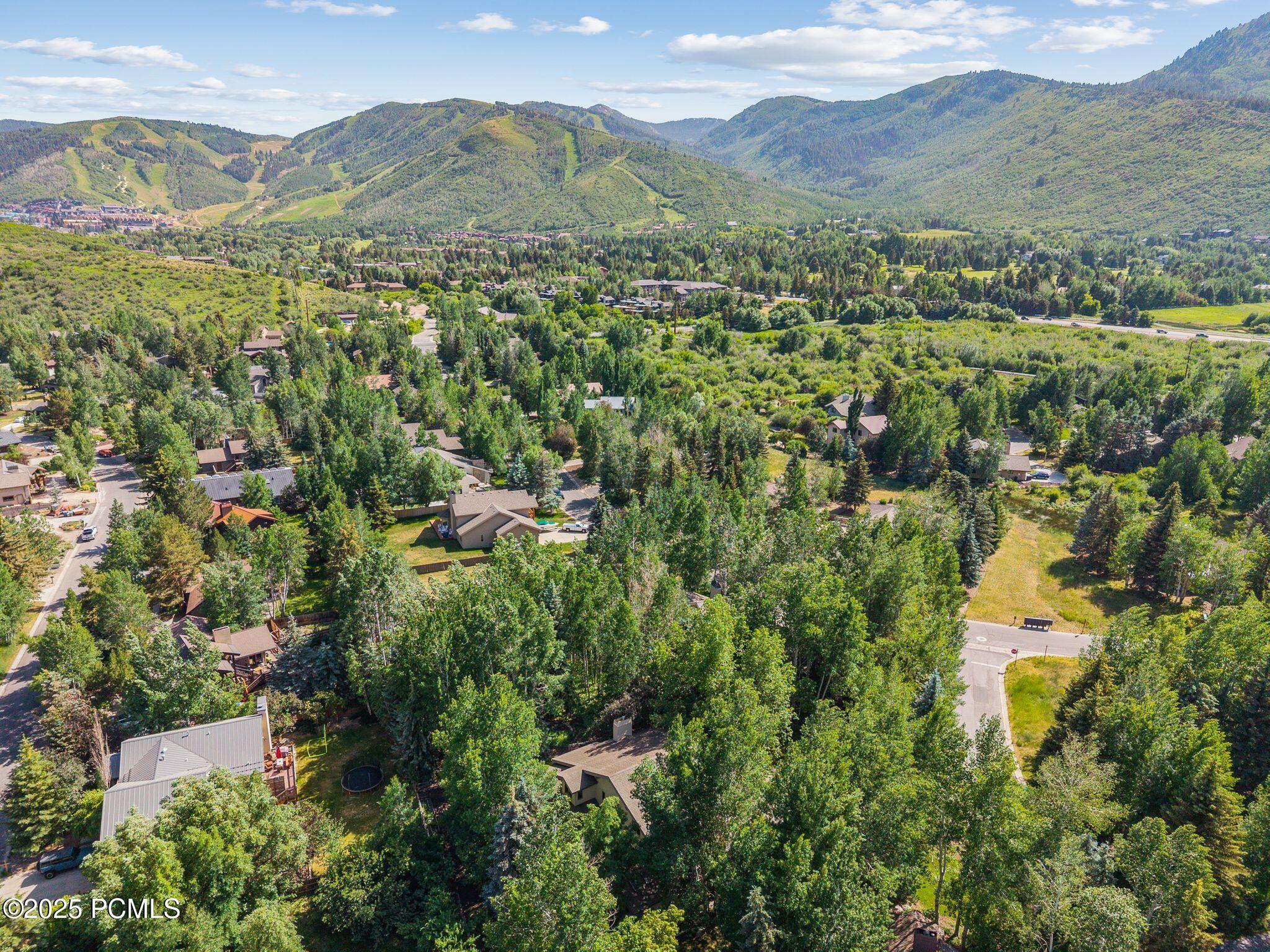 Park City, Utah 84060, United States, 3 Bedrooms Bedrooms, ,3 BathroomsBathrooms,Residential,Active,157227