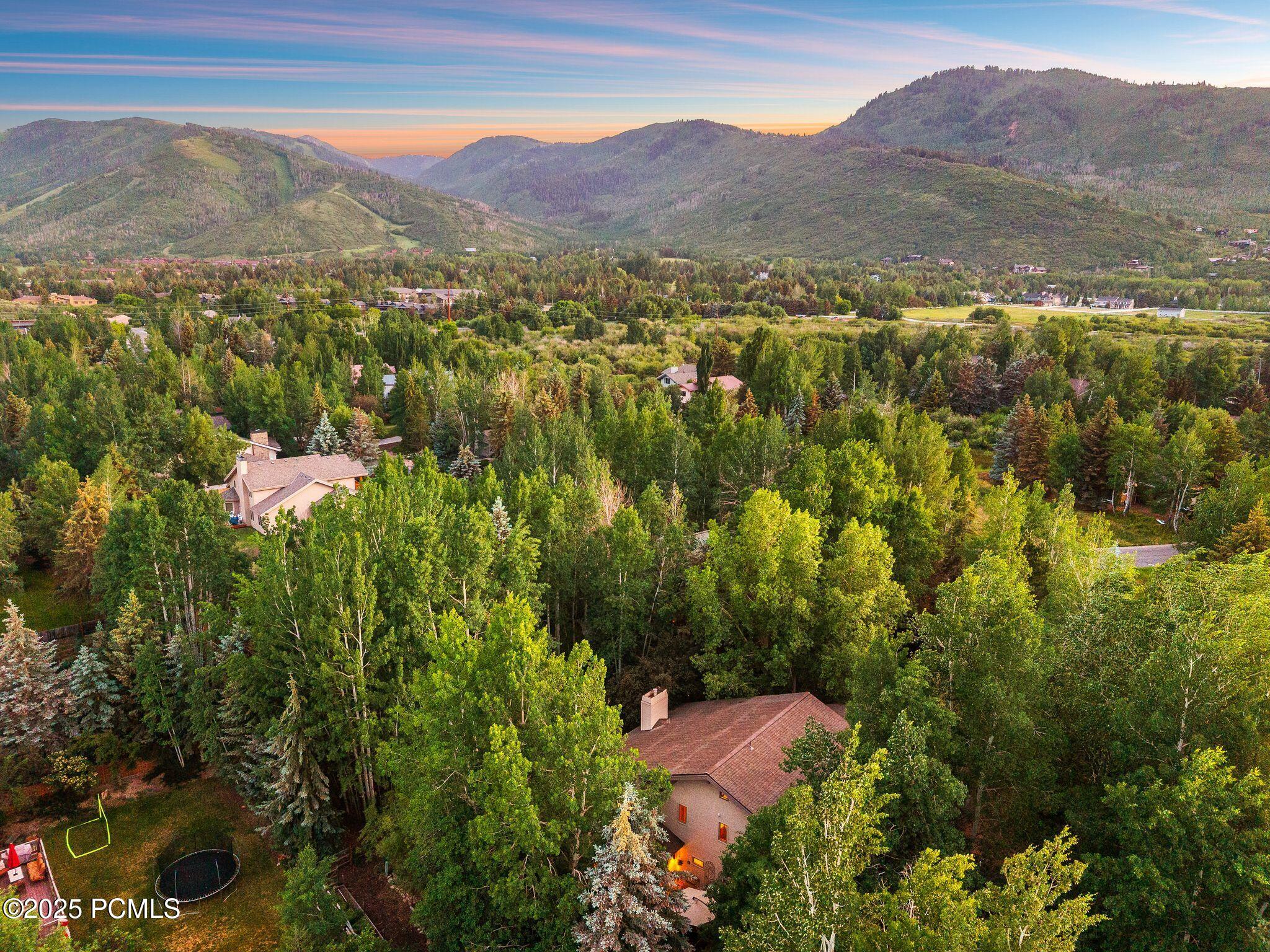 Park City, Utah 84060, United States, 3 Bedrooms Bedrooms, ,3 BathroomsBathrooms,Residential,Active,157227