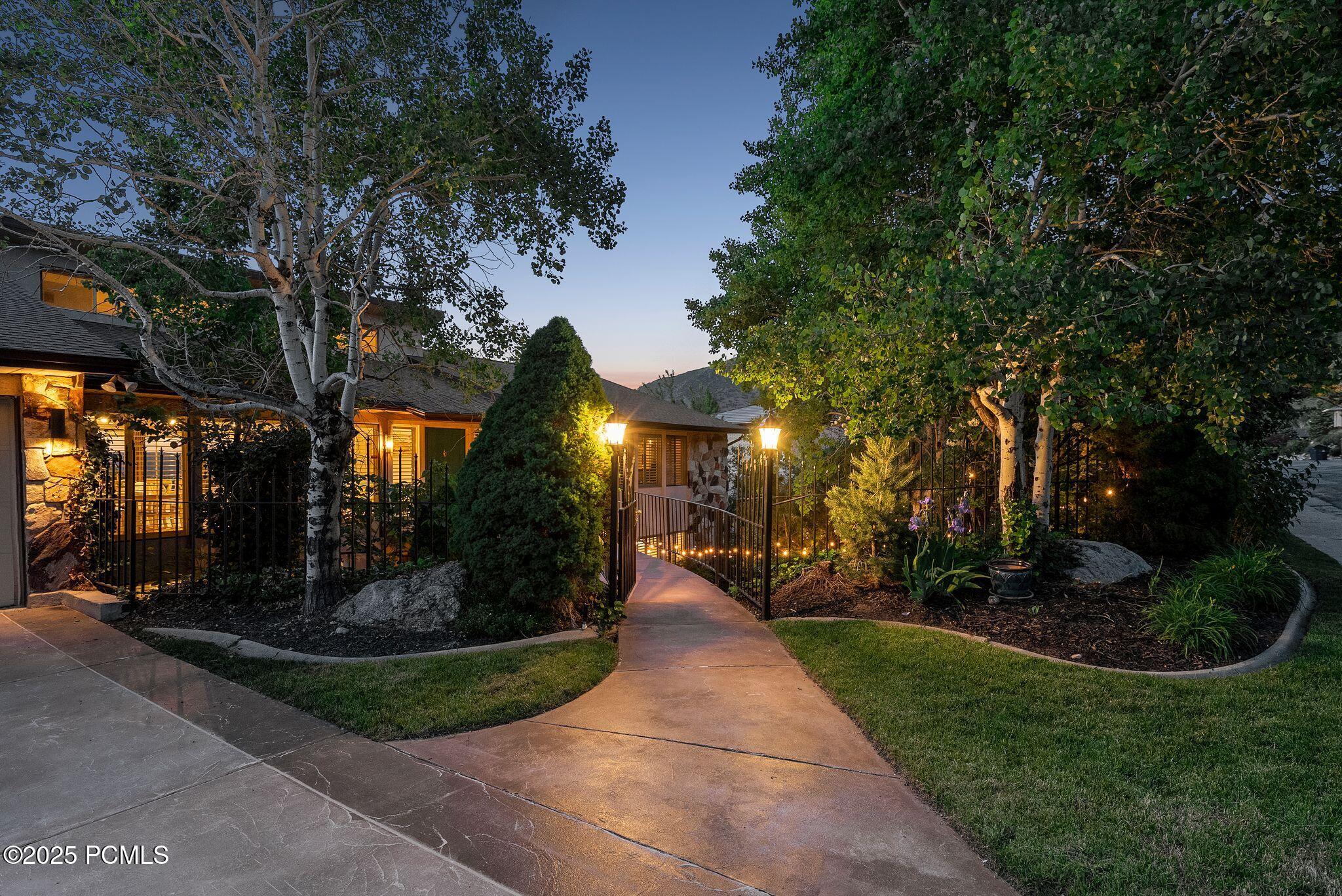 4484 Parkview Drive, Salt Lake City, Utah image 6