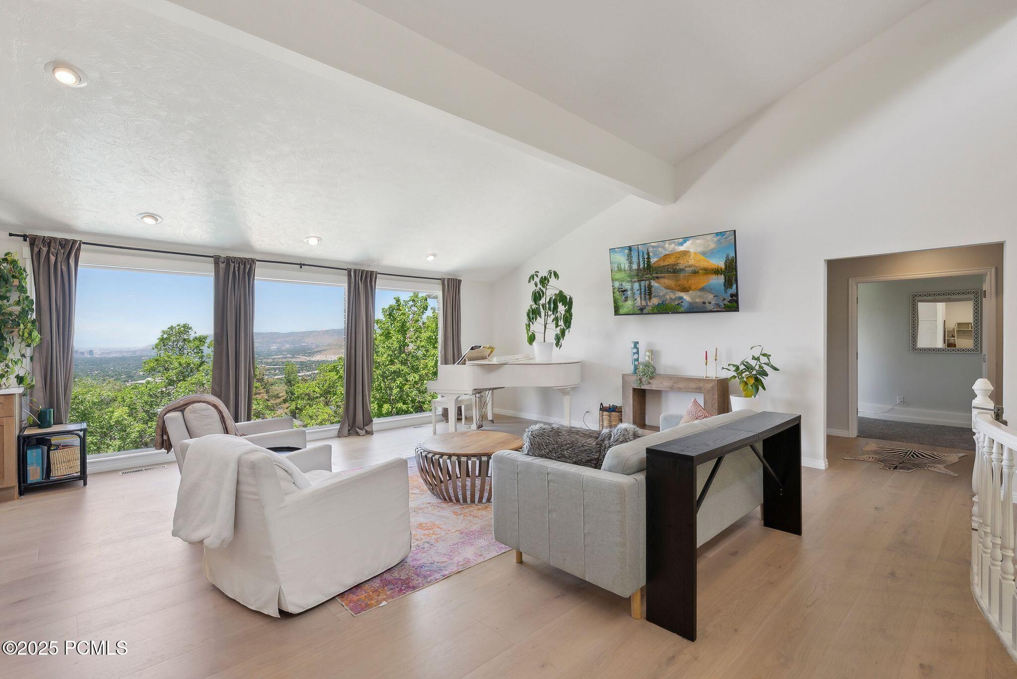 4484 Parkview Drive, Salt Lake City, Utah image 17