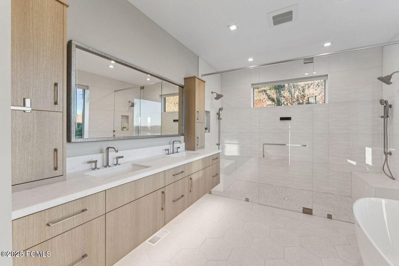 Hideout, Utah 84036, United States, 6 Bedrooms Bedrooms, ,8 BathroomsBathrooms,Residential,Active,159790