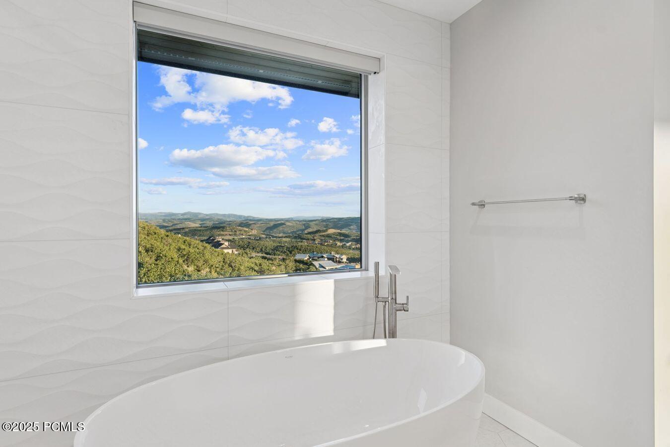 Hideout, Utah 84036, United States, 6 Bedrooms Bedrooms, ,8 BathroomsBathrooms,Residential,Active,159790