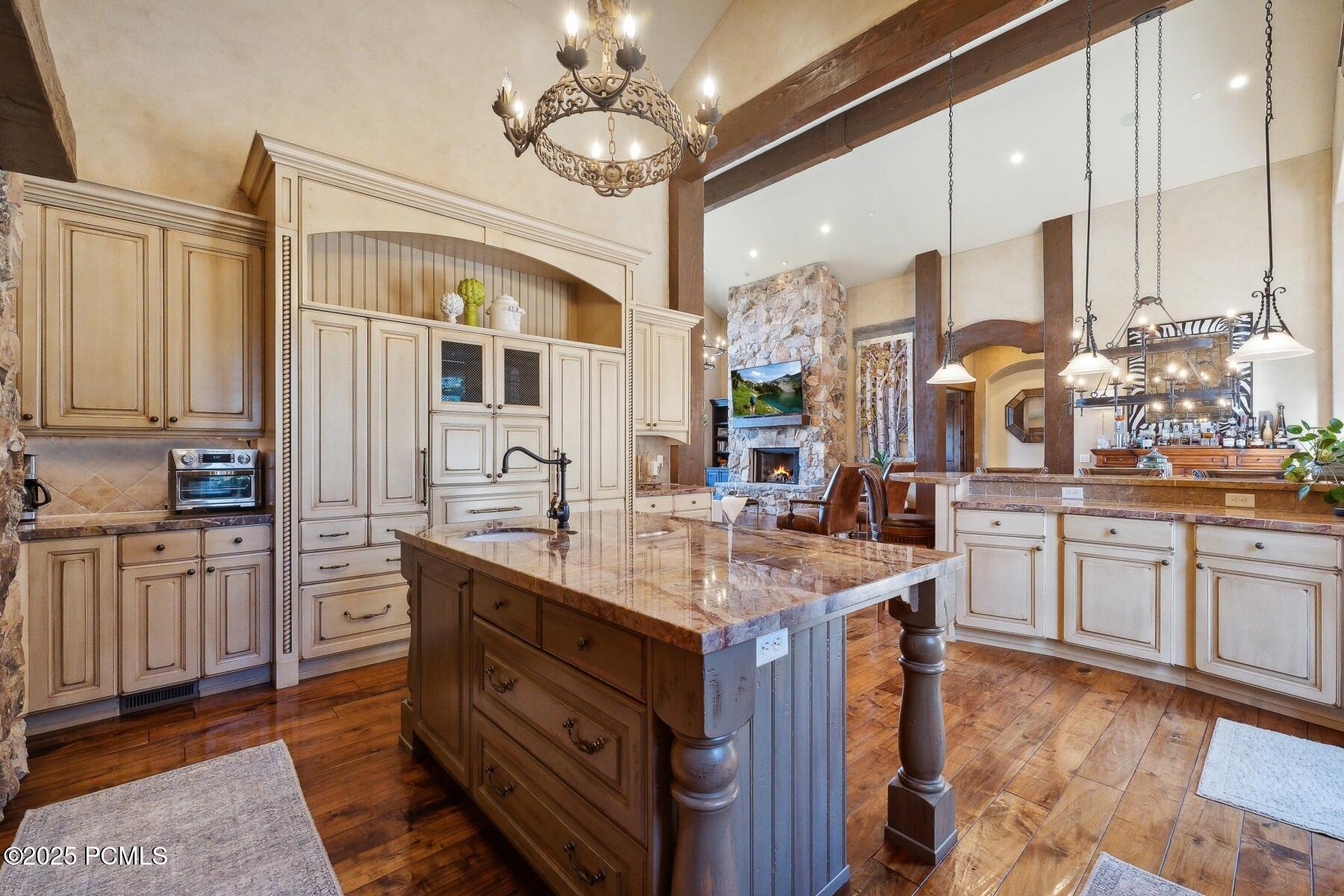 Park City, Utah 84098, United States, 4 Bedrooms Bedrooms, ,6 BathroomsBathrooms,Residential,Active,24984