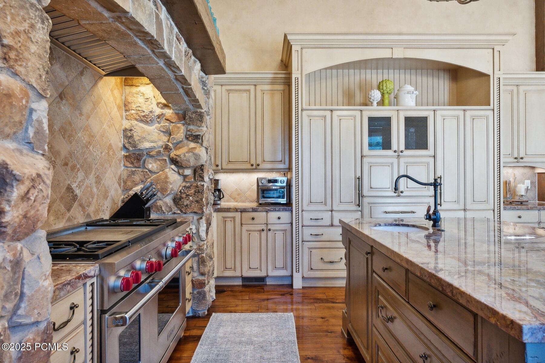 Park City, Utah 84098, United States, 4 Bedrooms Bedrooms, ,6 BathroomsBathrooms,Residential,Active,24984