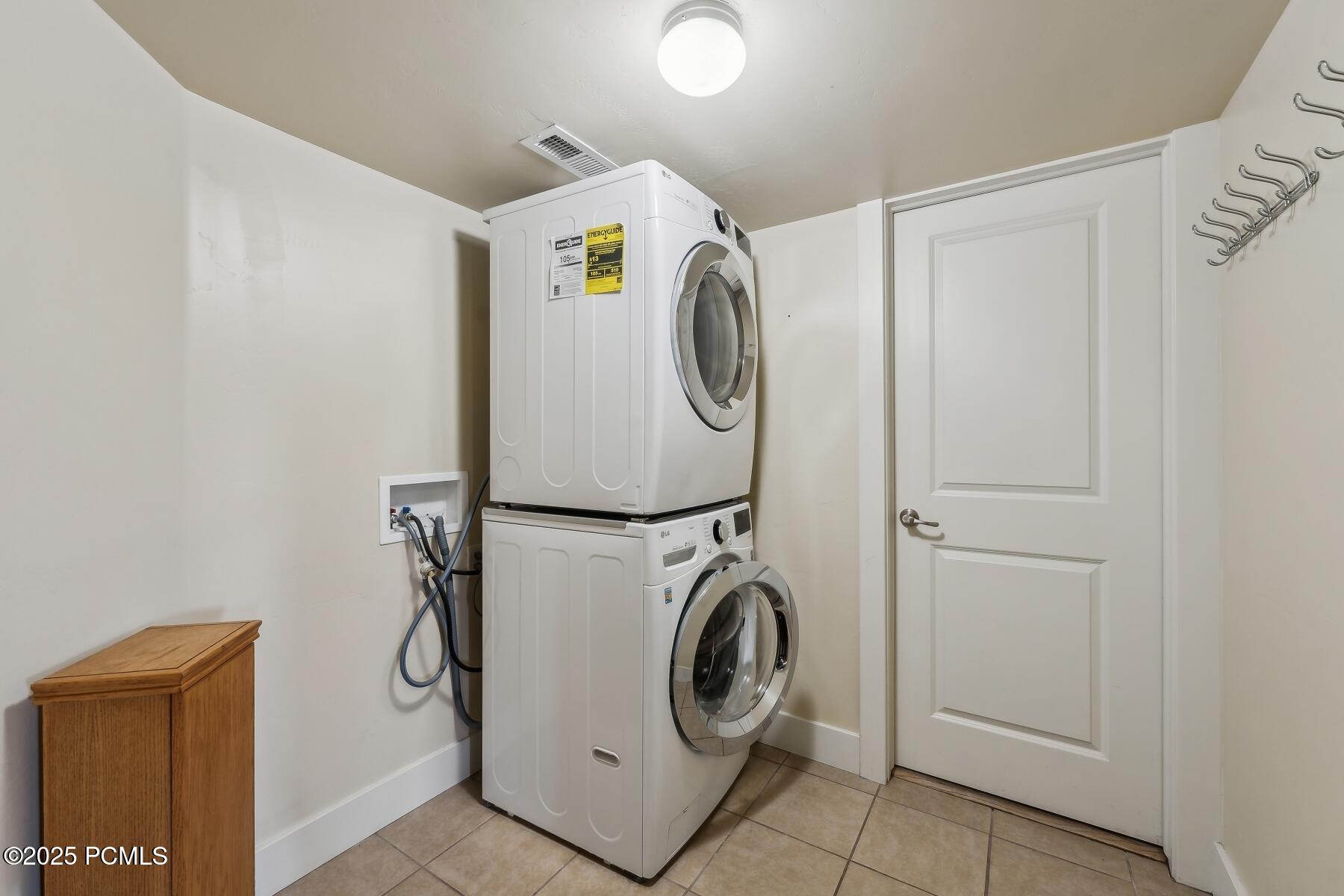 Park City, Utah 84098, United States, 4 Bedrooms Bedrooms, ,4 BathroomsBathrooms,Residential,Active,138221