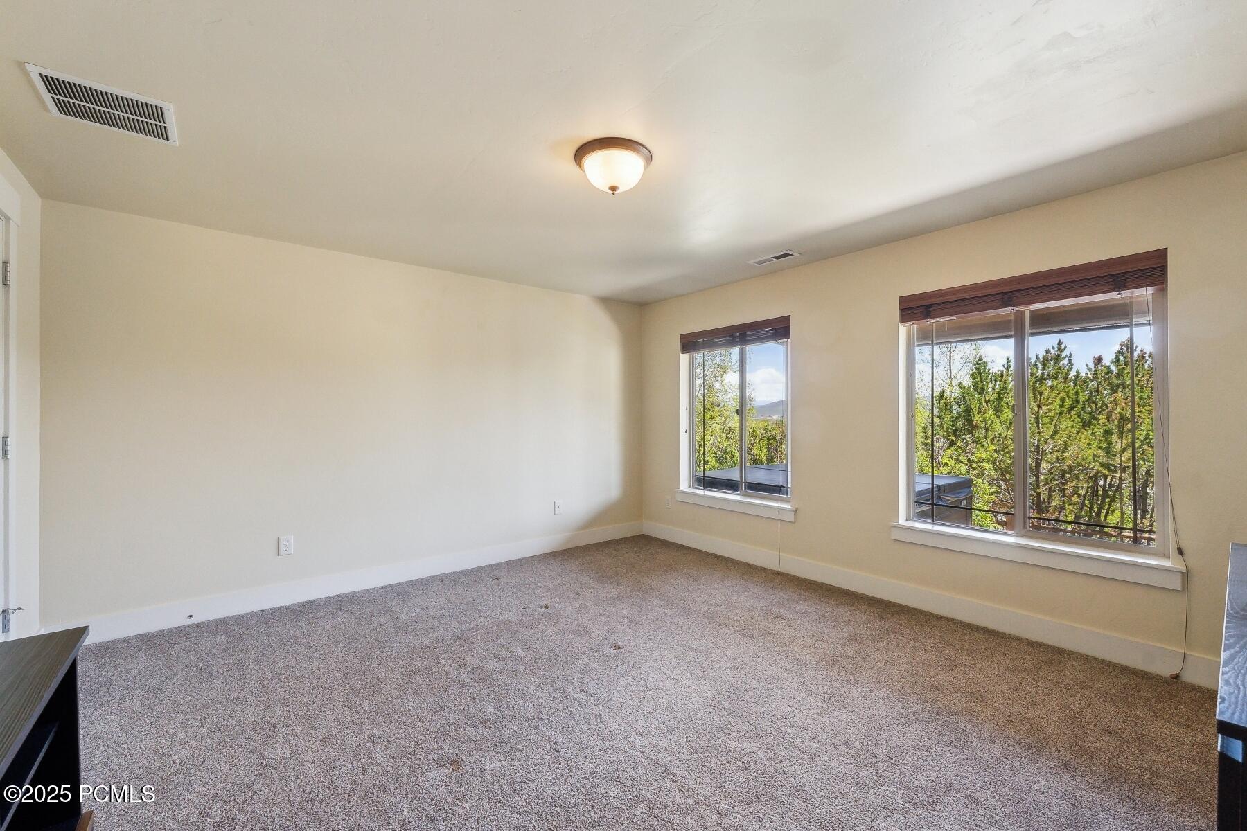 Park City, Utah 84098, United States, 4 Bedrooms Bedrooms, ,4 BathroomsBathrooms,Residential,Active,138221