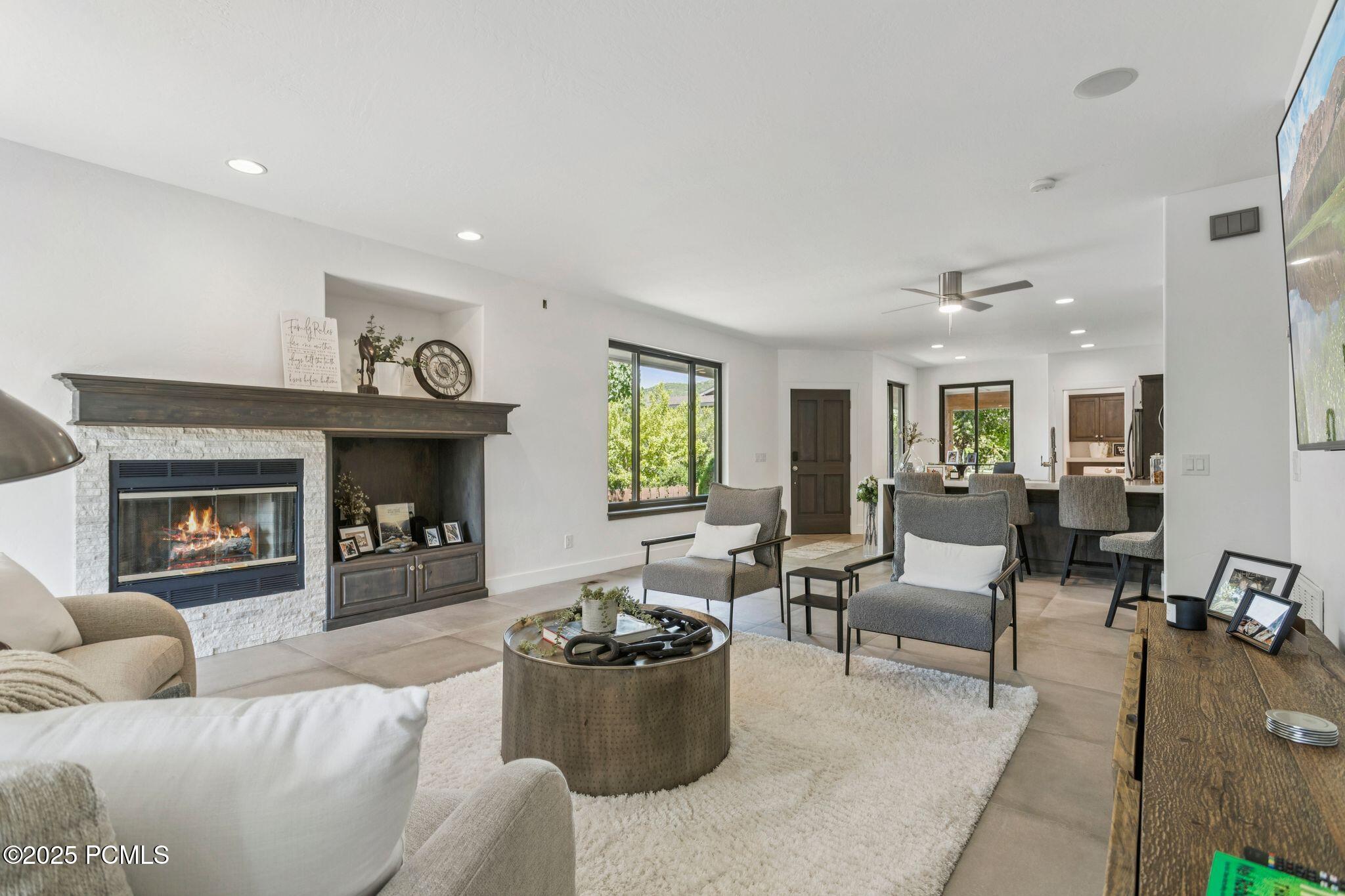 Park City, Utah 84098, United States, 3 Bedrooms Bedrooms, ,2 BathroomsBathrooms,Residential,Active,153076