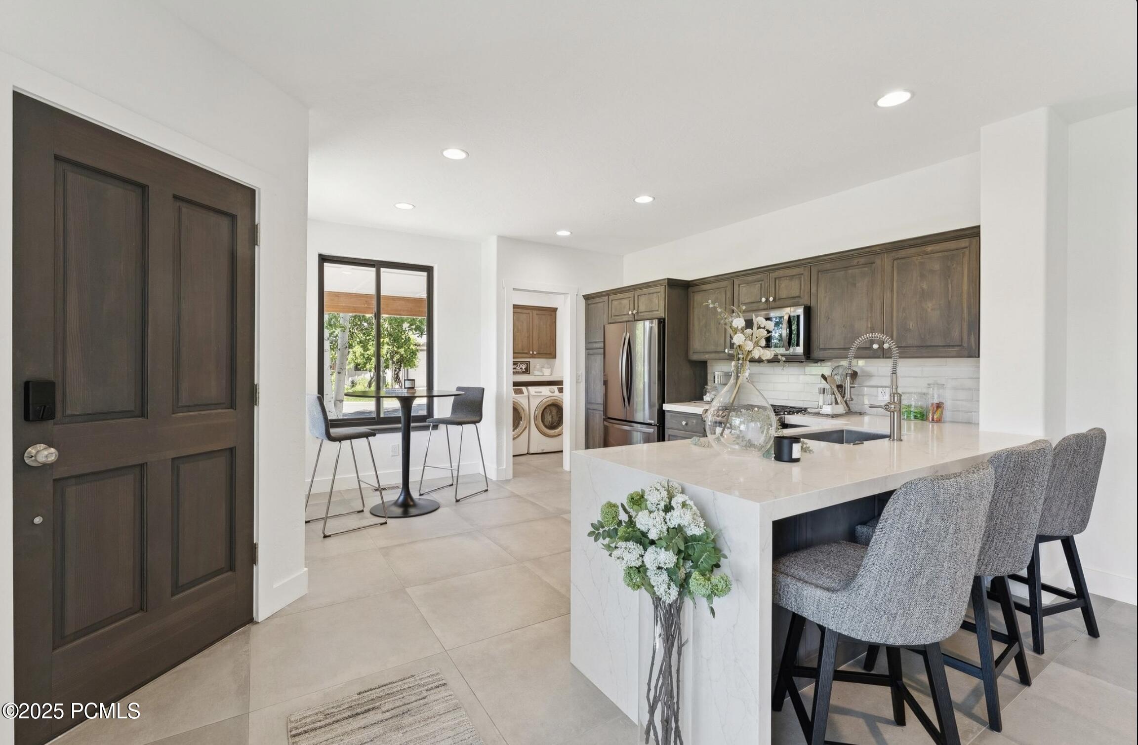 Park City, Utah 84098, United States, 3 Bedrooms Bedrooms, ,2 BathroomsBathrooms,Residential,Active,153076