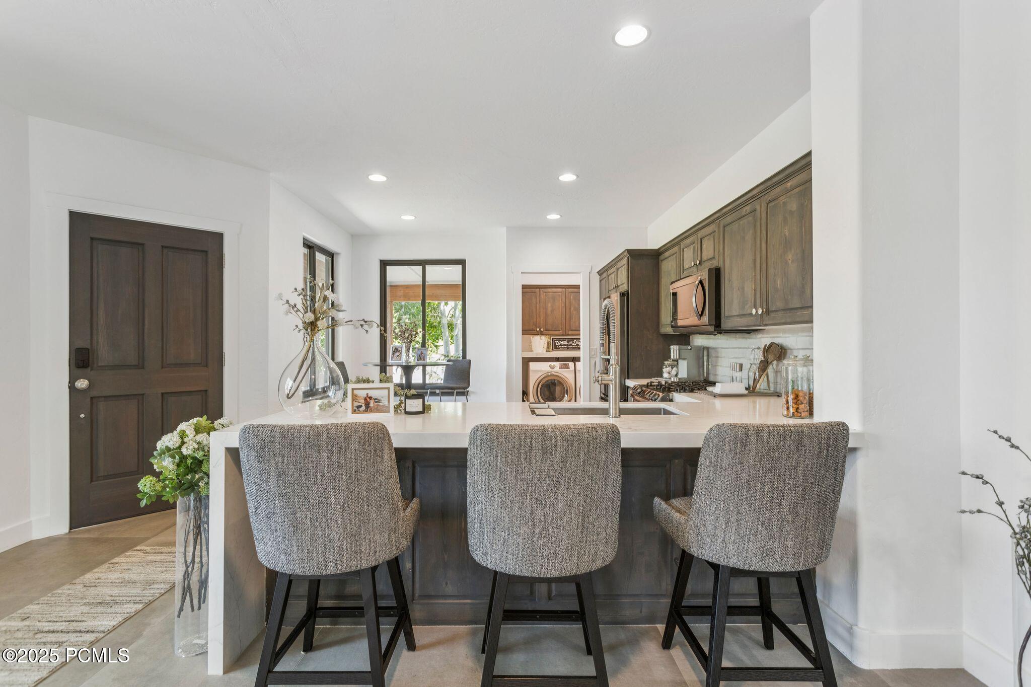 Park City, Utah 84098, United States, 3 Bedrooms Bedrooms, ,2 BathroomsBathrooms,Residential,Active,153076