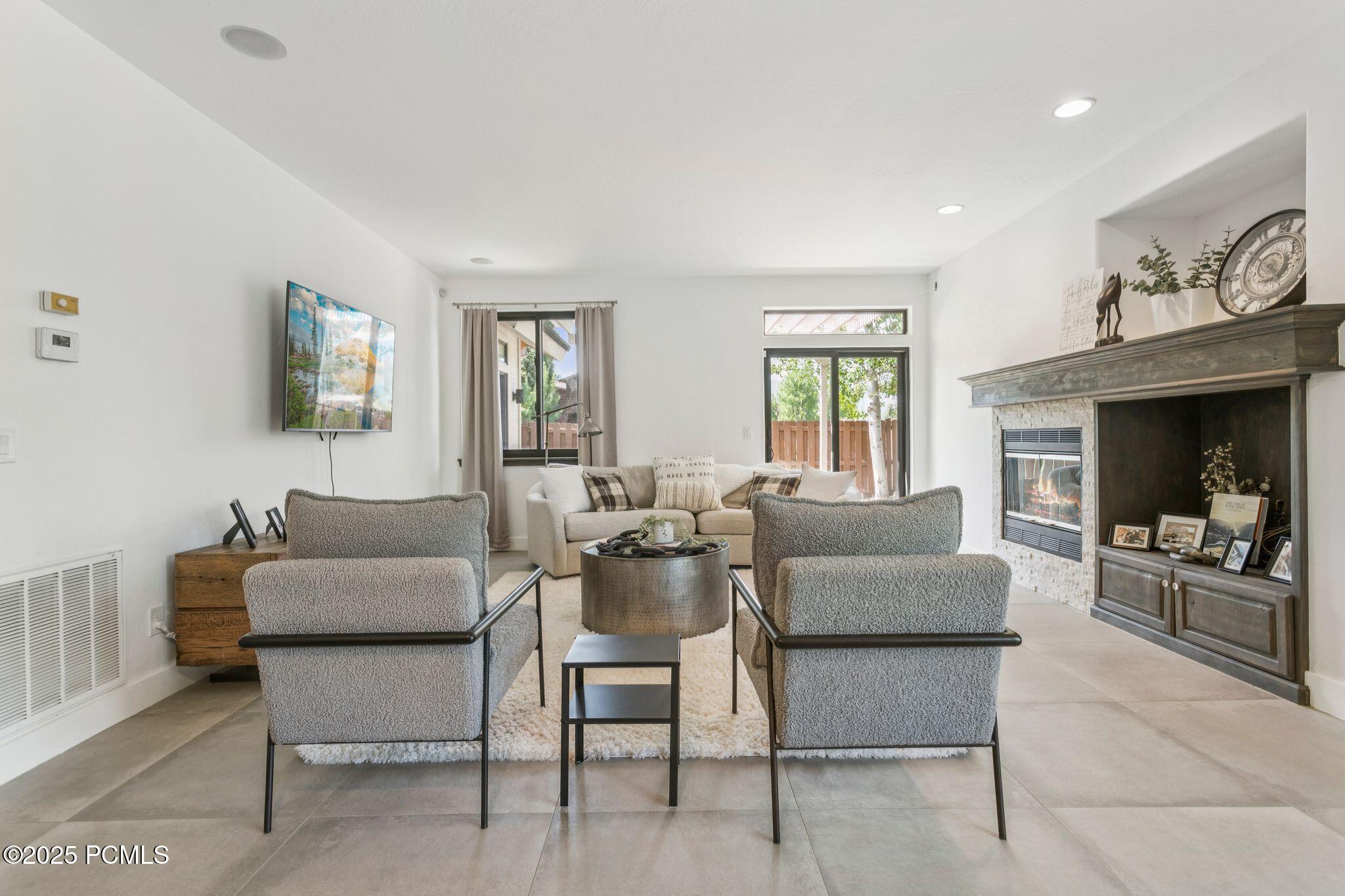 Park City, Utah 84098, United States, 3 Bedrooms Bedrooms, ,2 BathroomsBathrooms,Residential,Active,153076