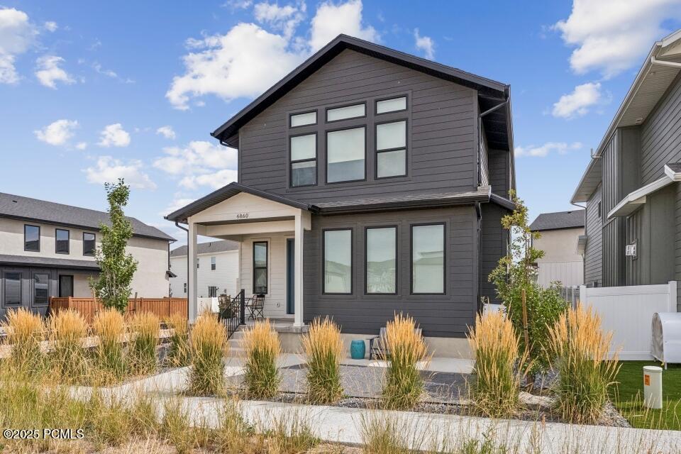 Park City, Utah 84098, United States, 3 Bedrooms Bedrooms, ,4 BathroomsBathrooms,Residential,Active,169145