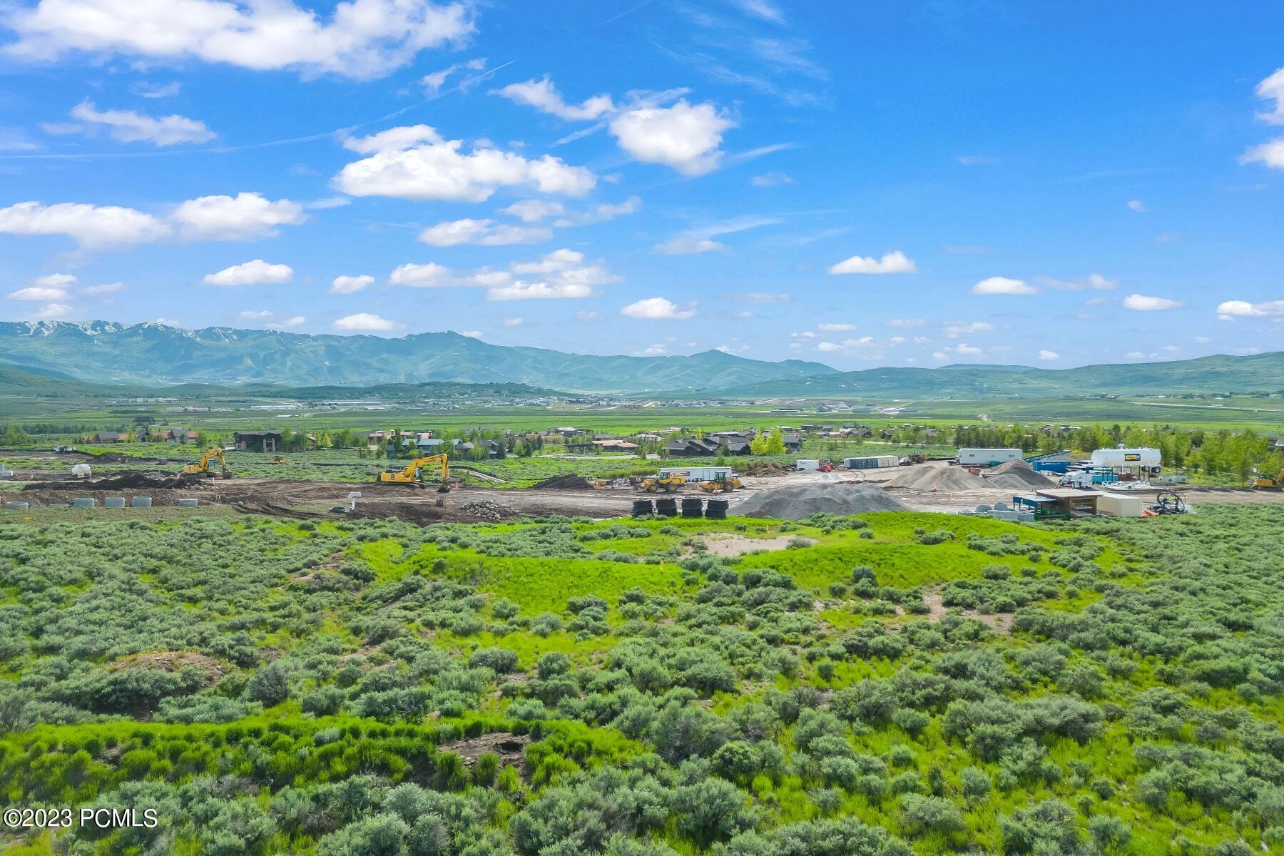 Park City, Utah 84098, United States, 4 Bedrooms Bedrooms, ,6 BathroomsBathrooms,Residential,Pending,72213