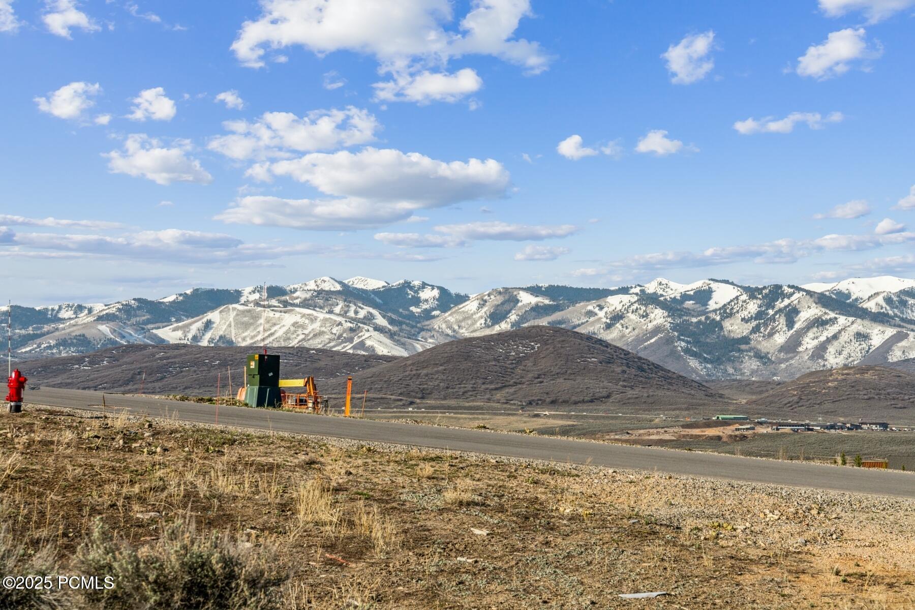 Park City, Utah 84098, United States, 5 Bedrooms Bedrooms, ,7 BathroomsBathrooms,Residential,Pending,227828