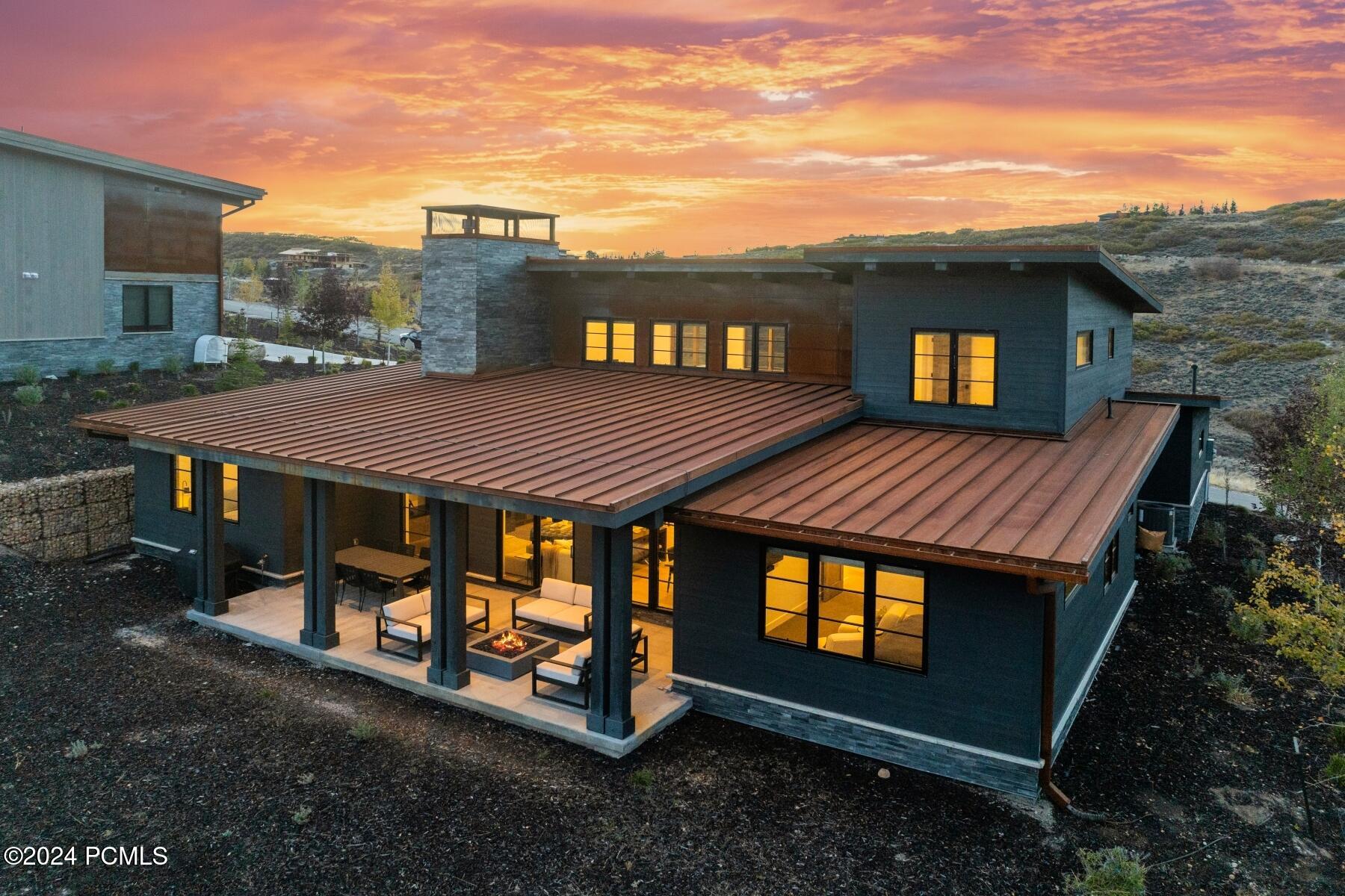 Park City, Utah 84098, United States, 4 Bedrooms Bedrooms, ,4 BathroomsBathrooms,Residential,Active,37673