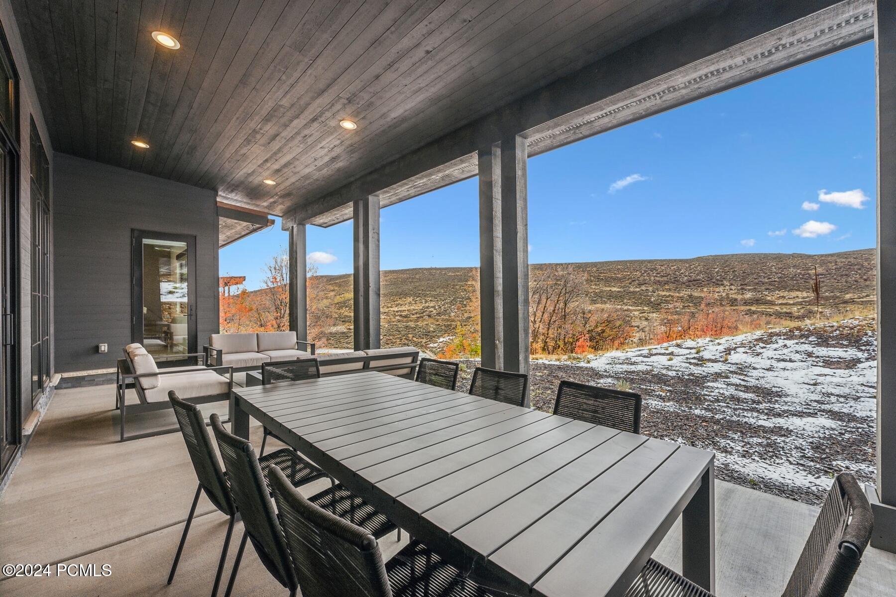 Park City, Utah 84098, United States, 4 Bedrooms Bedrooms, ,4 BathroomsBathrooms,Residential,Active,37673