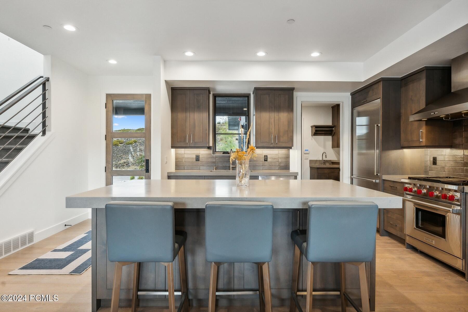 Park City, Utah 84098, United States, 4 Bedrooms Bedrooms, ,4 BathroomsBathrooms,Residential,Active,37673