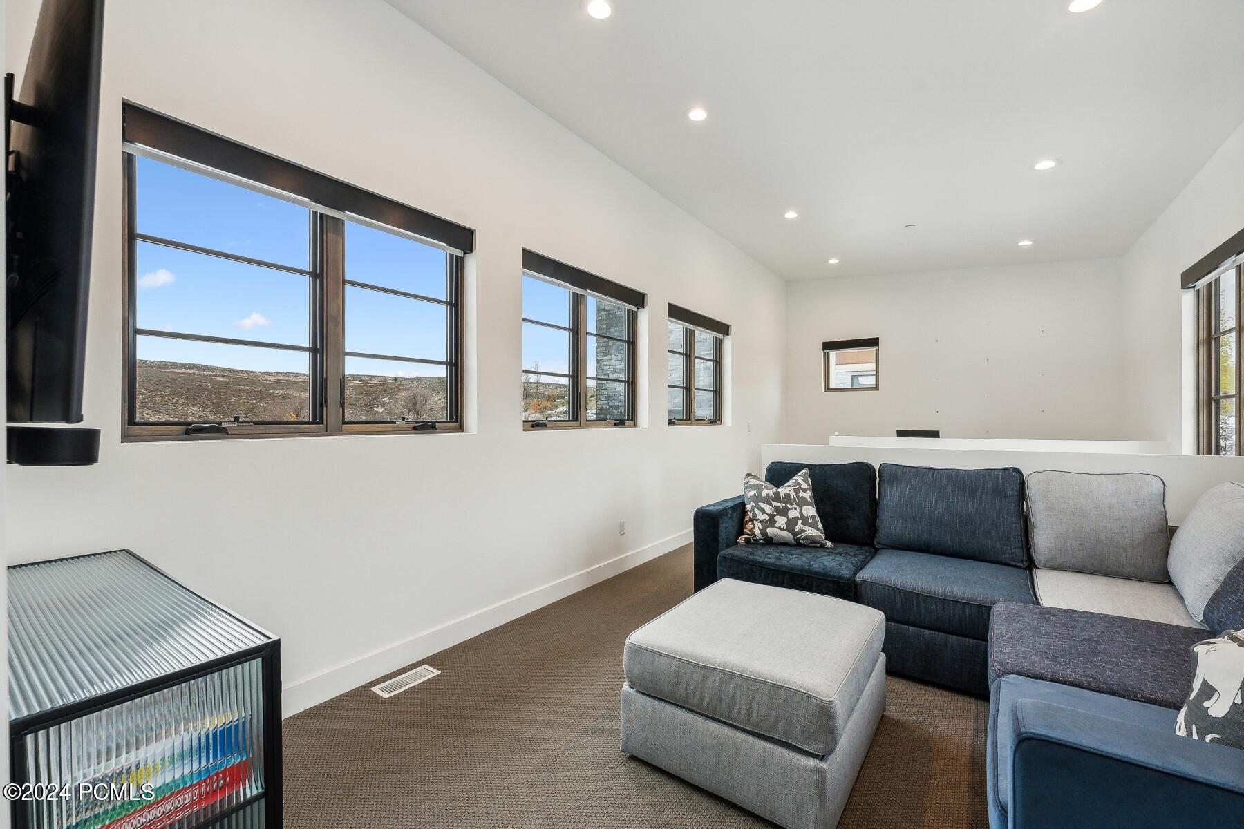 Park City, Utah 84098, United States, 4 Bedrooms Bedrooms, ,4 BathroomsBathrooms,Residential,Active,37673