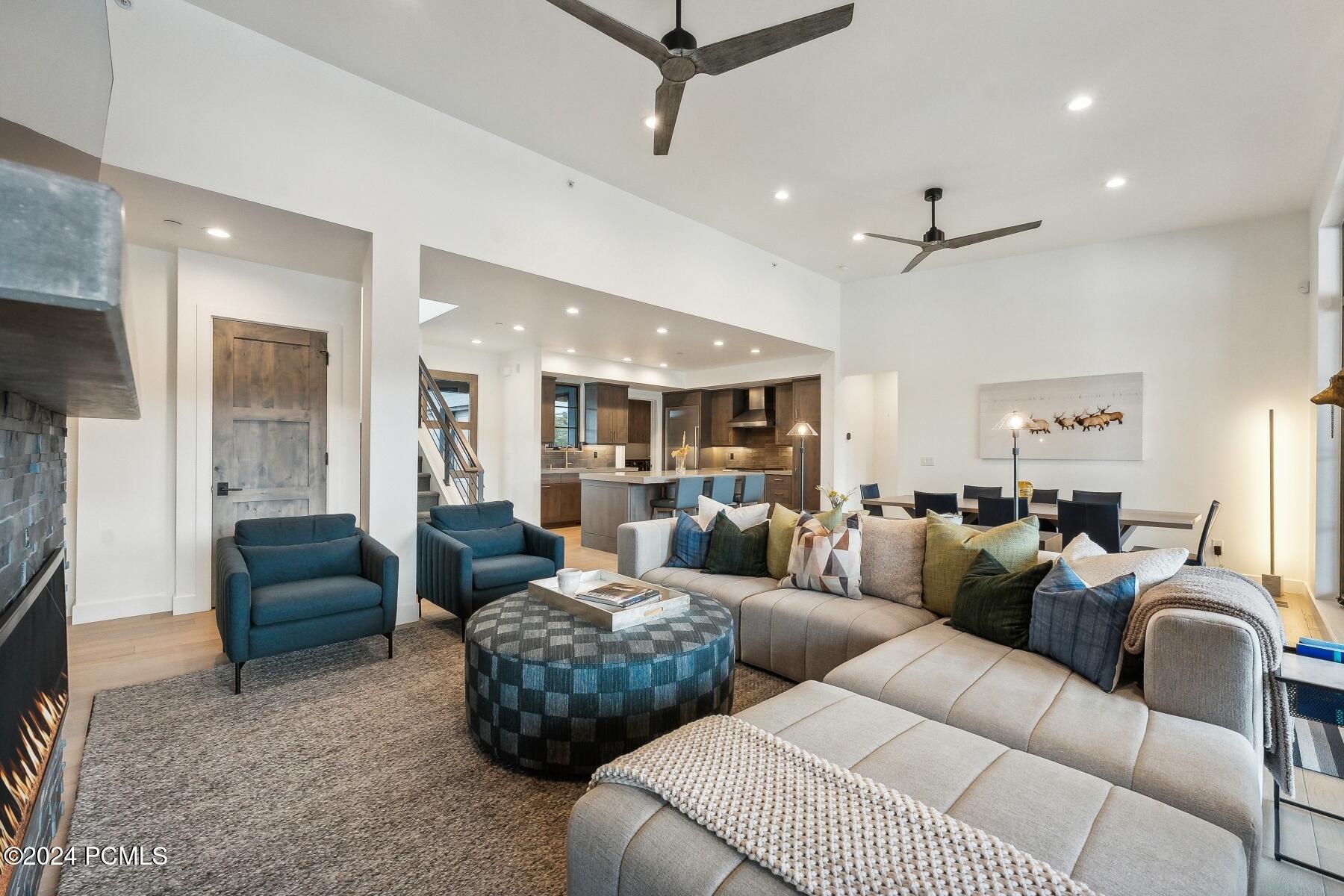 Park City, Utah 84098, United States, 4 Bedrooms Bedrooms, ,4 BathroomsBathrooms,Residential,Active,37673