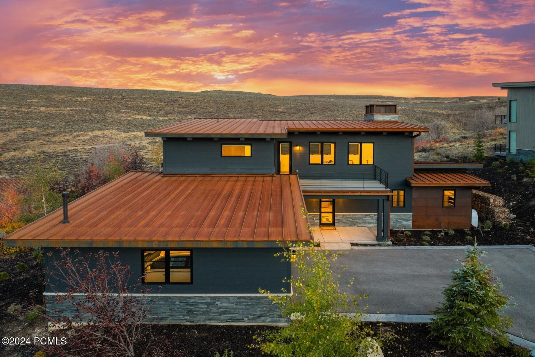 Park City, Utah 84098, United States, 4 Bedrooms Bedrooms, ,4 BathroomsBathrooms,Residential,Active,37673