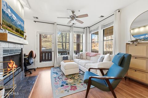 Condo For Sale - 8350 Pointe Road #I-13<br/> Summit County, Park City, UT 84098