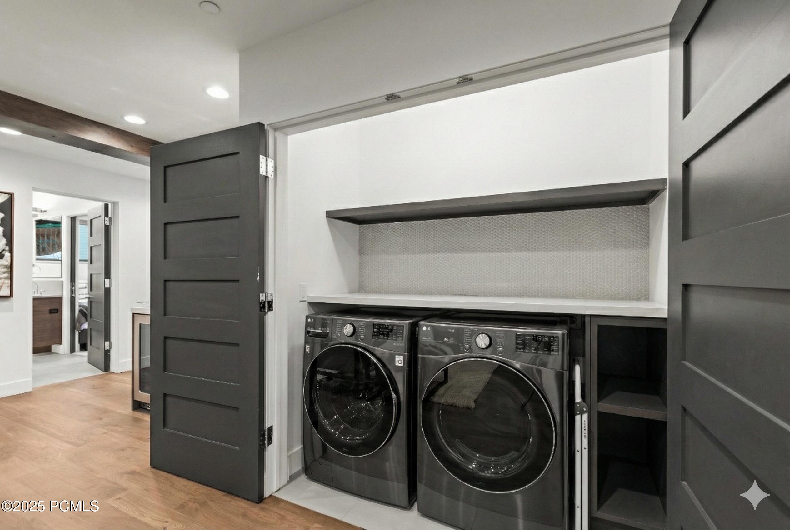 Park City, Utah 84060, United States, 4 Bedrooms Bedrooms, ,5 BathroomsBathrooms,Residential,Active,253712