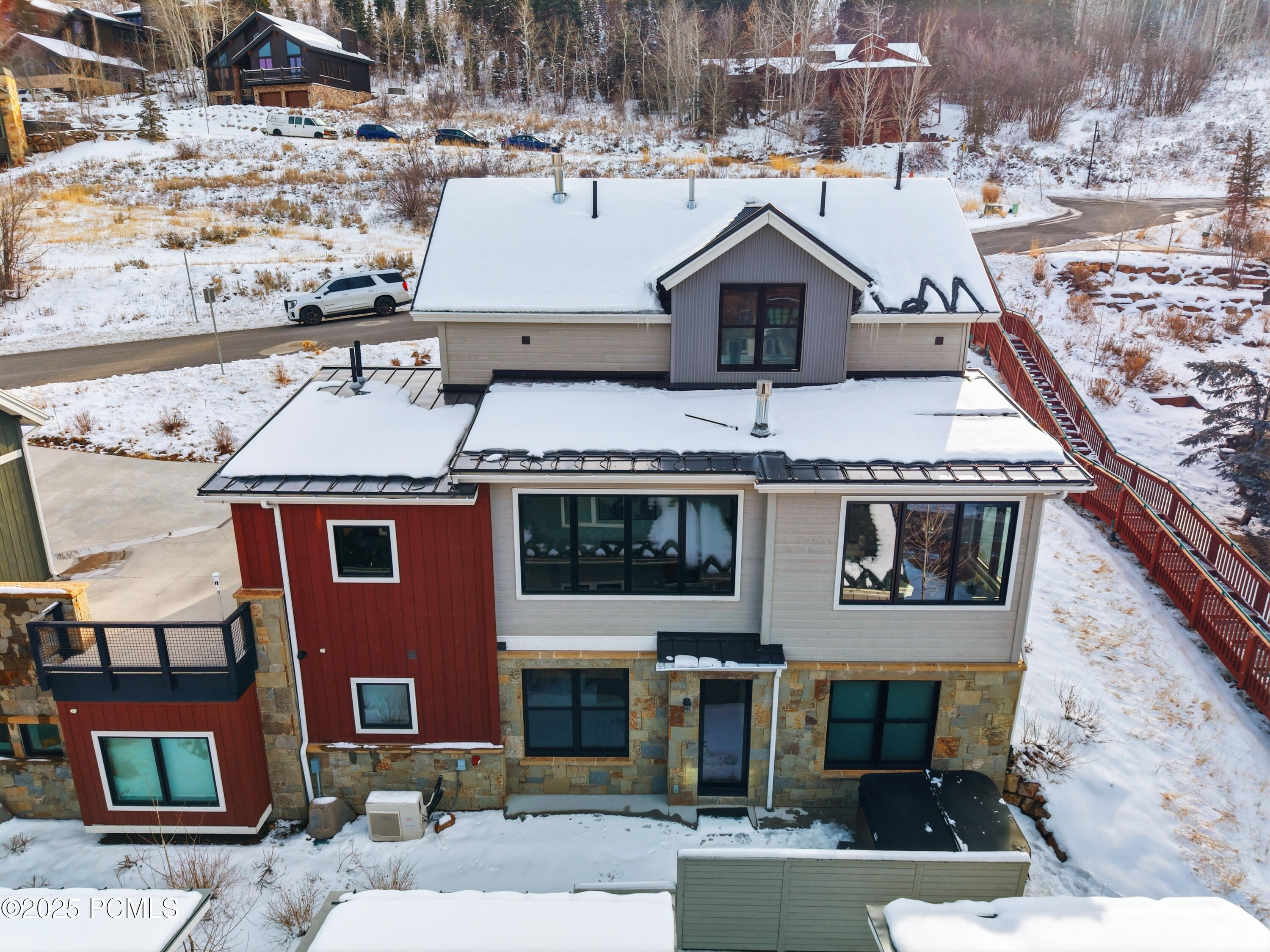 Park City, Utah 84060, United States, 4 Bedrooms Bedrooms, ,5 BathroomsBathrooms,Residential,Active,253712