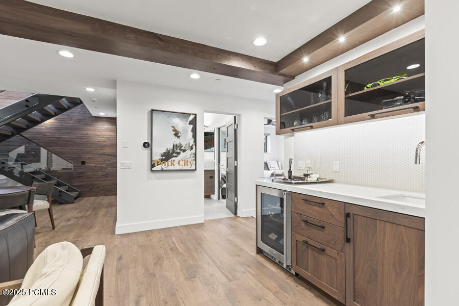 Park City, Utah 84060, United States, 4 Bedrooms Bedrooms, ,5 BathroomsBathrooms,Residential,Active,253712