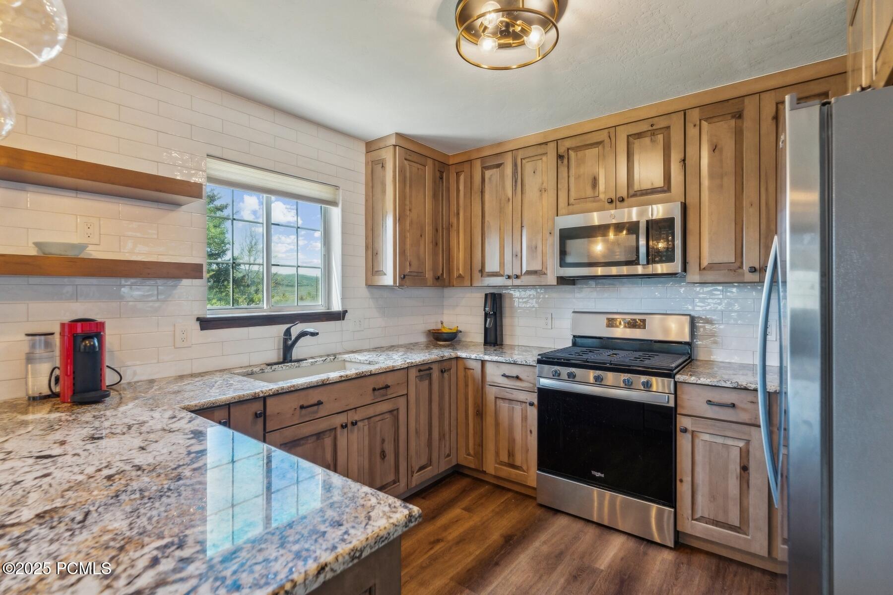 6530 Snowview Drive, Park City, Utah image 13