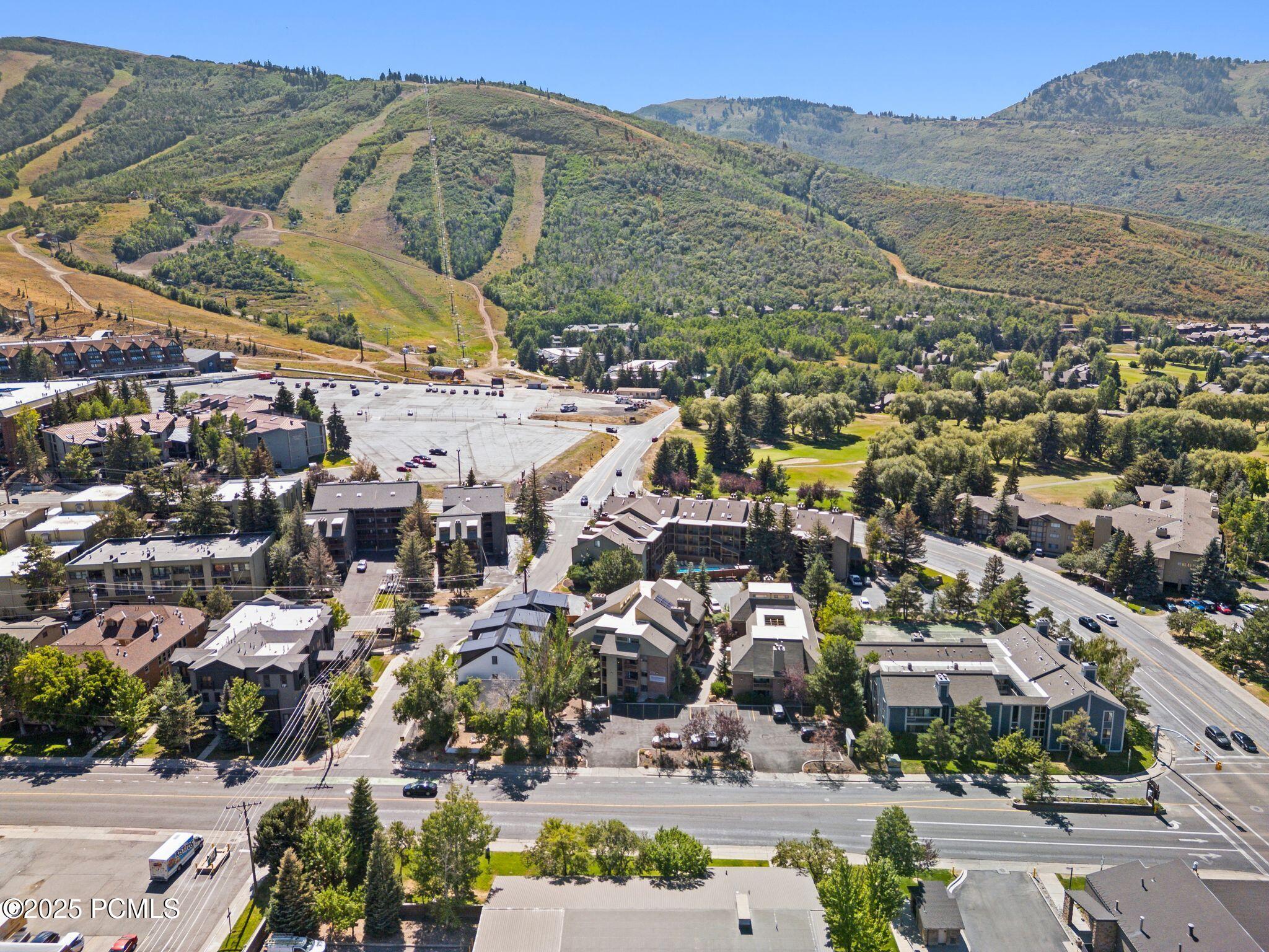 Park City, Utah 84060, United States, 4 Bedrooms Bedrooms, ,3 BathroomsBathrooms,Residential,Active,194321