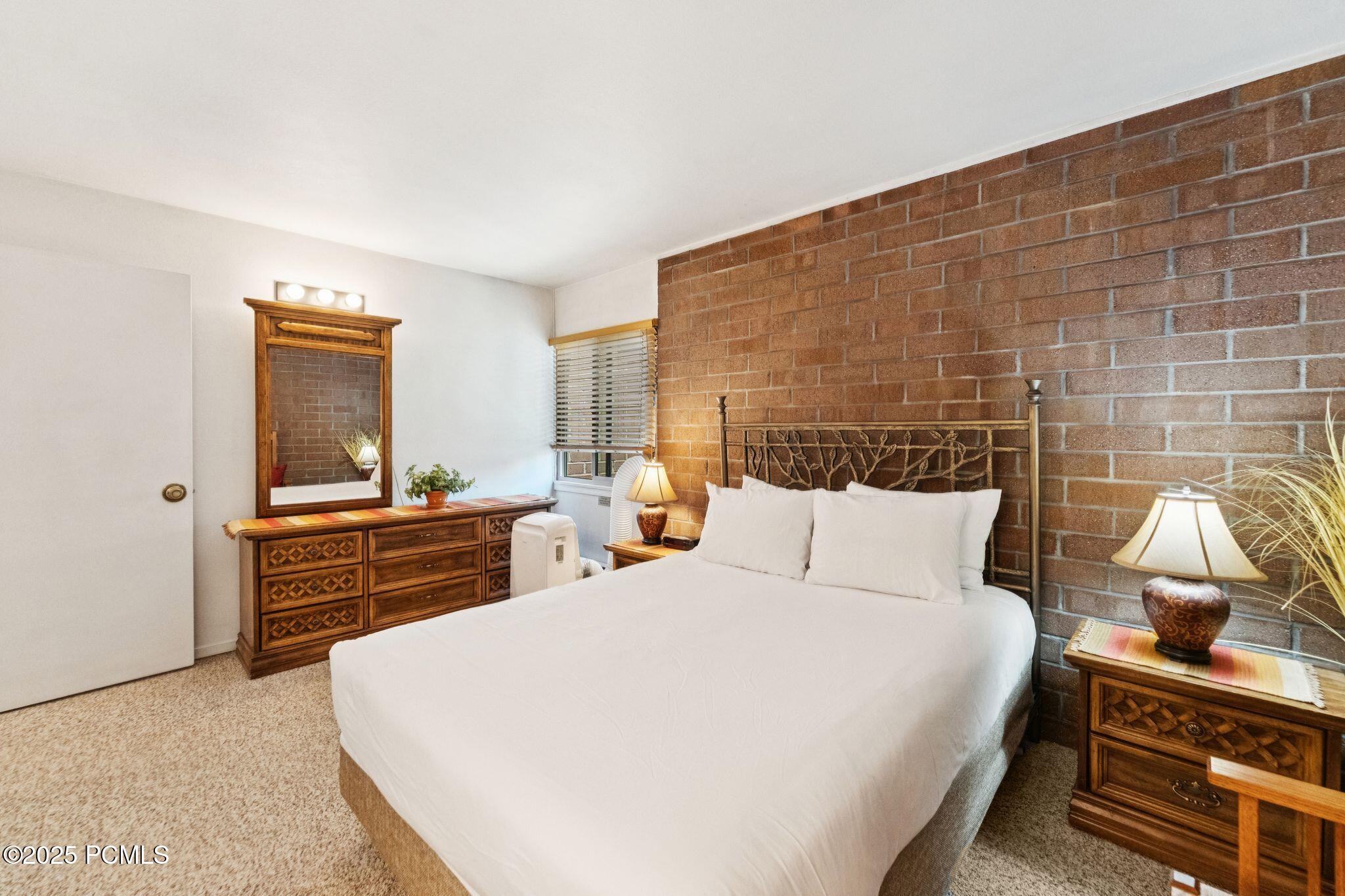 Park City, Utah 84060, United States, 4 Bedrooms Bedrooms, ,3 BathroomsBathrooms,Residential,Active,194321