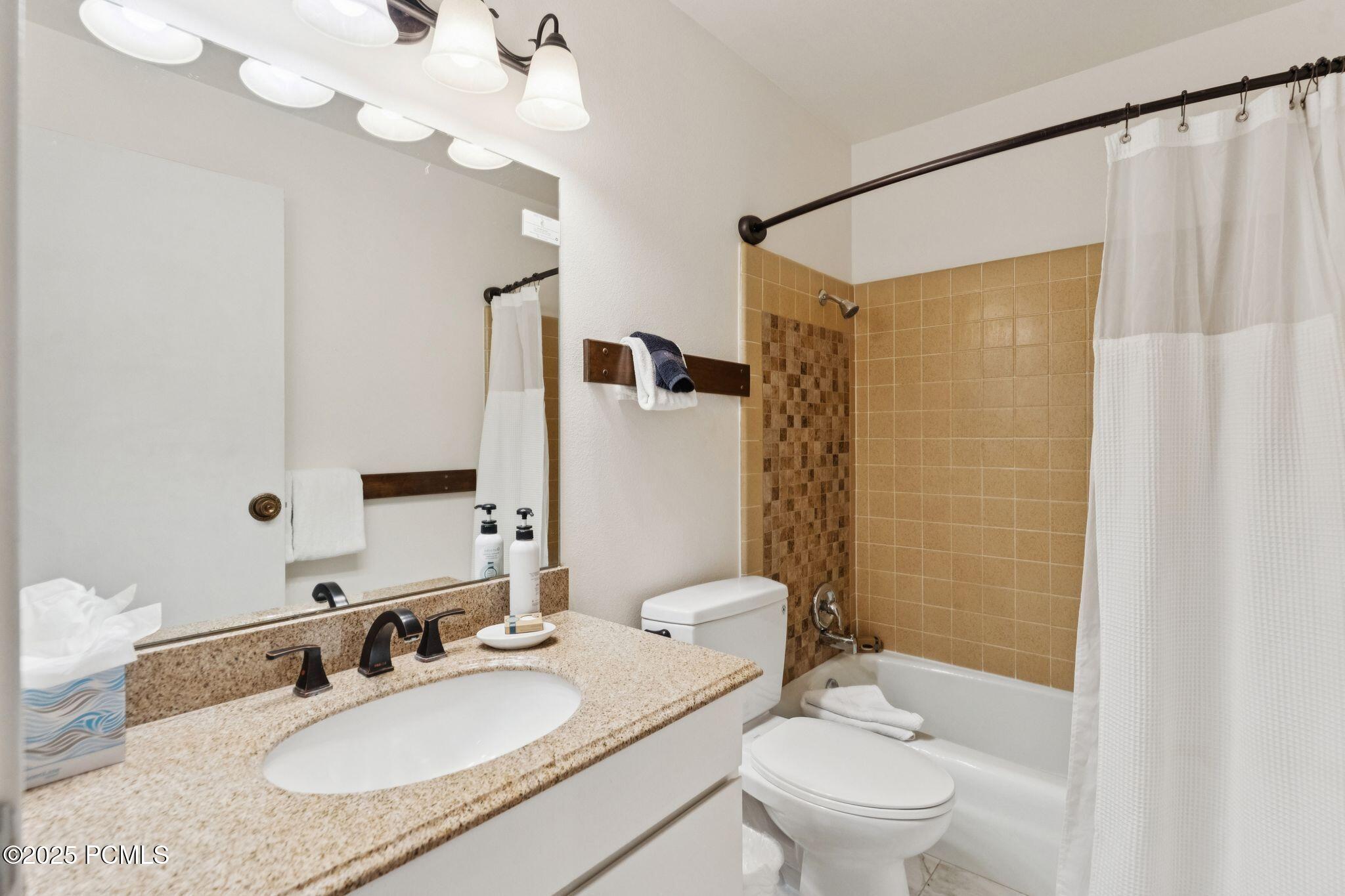 Park City, Utah 84060, United States, 4 Bedrooms Bedrooms, ,3 BathroomsBathrooms,Residential,Active,194321