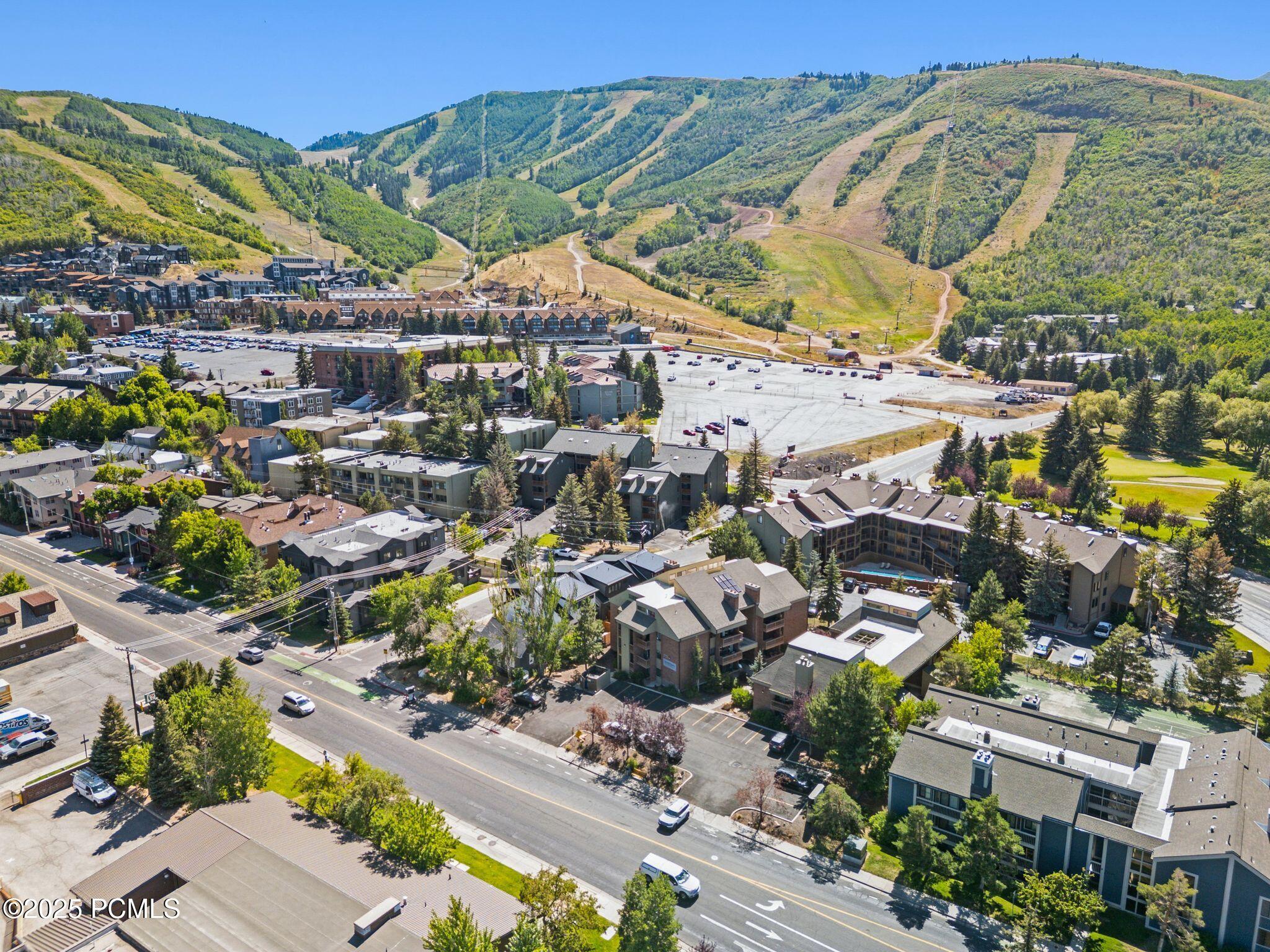 Park City, Utah 84060, United States, 4 Bedrooms Bedrooms, ,3 BathroomsBathrooms,Residential,Active,194321
