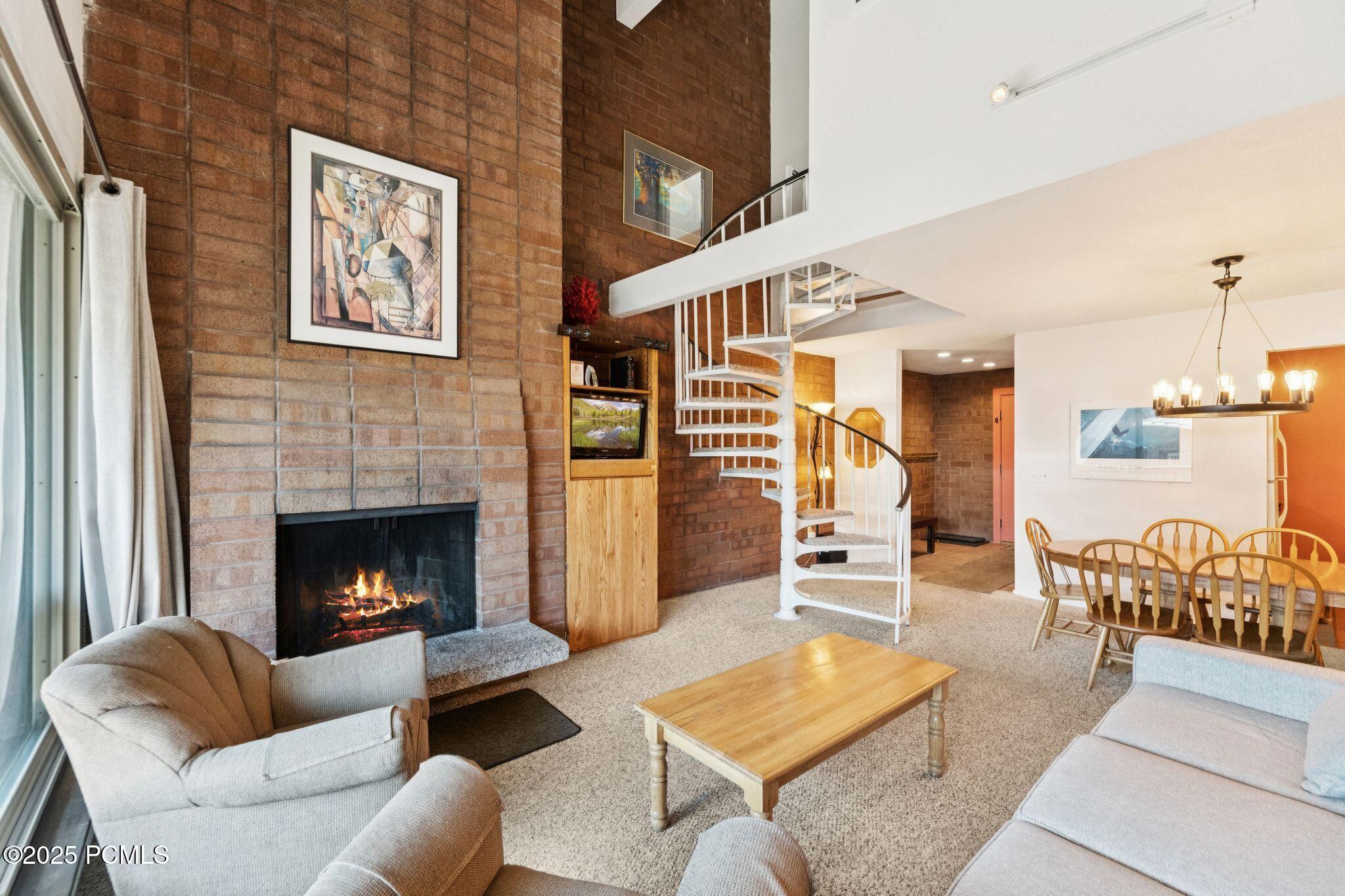 Park City, Utah 84060, United States, 4 Bedrooms Bedrooms, ,3 BathroomsBathrooms,Residential,Active,194321