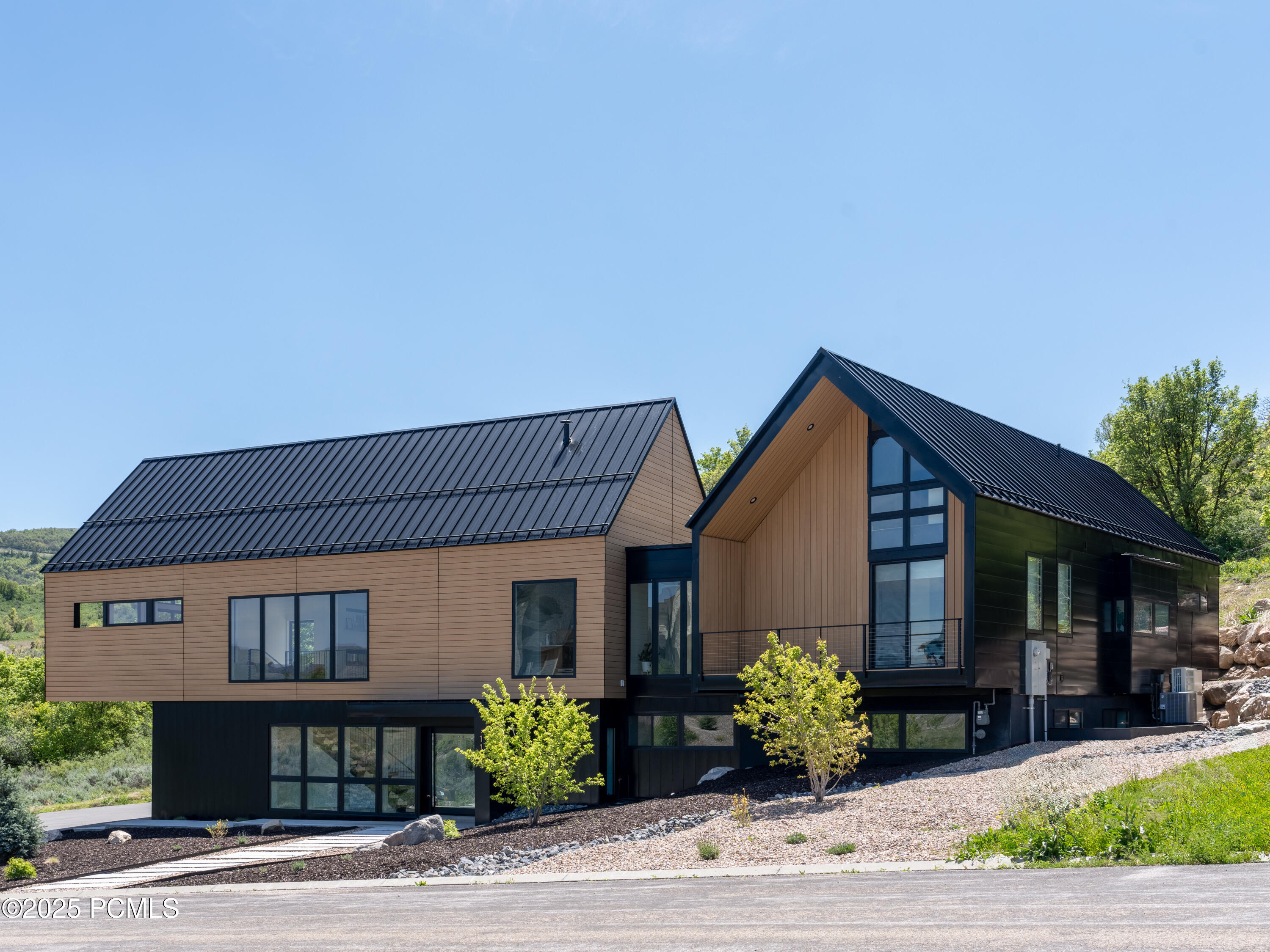 1113 S Quail Hollow, Huntsville, Utah image 2