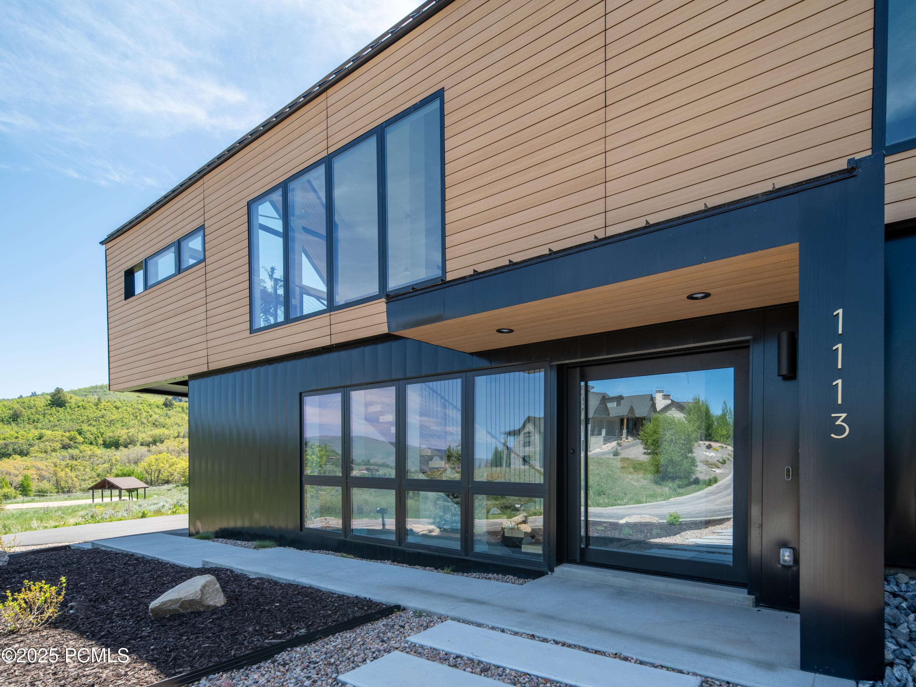 1113 S Quail Hollow, Huntsville, Utah image 4