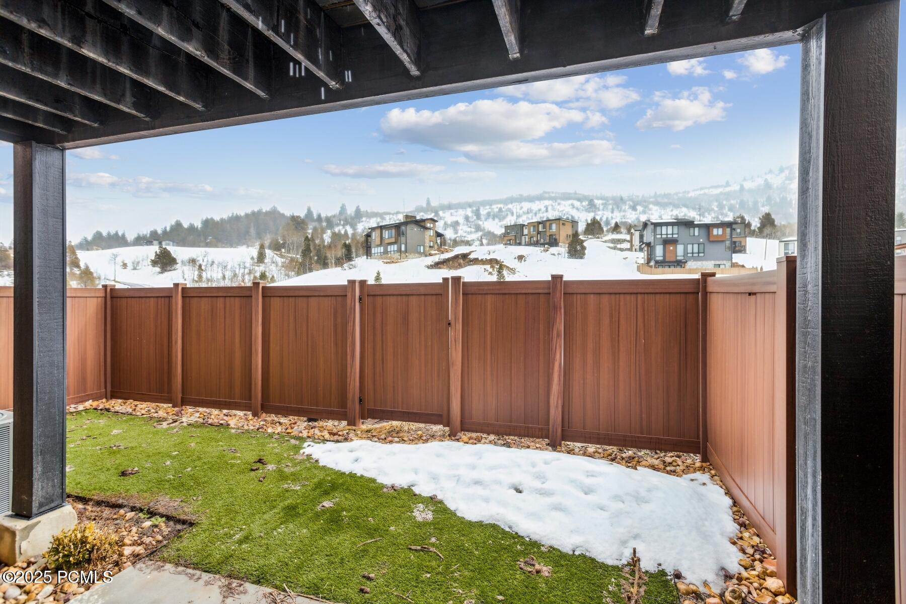 Park City, Utah 84098, United States, 2 Bedrooms Bedrooms, ,3 BathroomsBathrooms,Residential,Active,95059