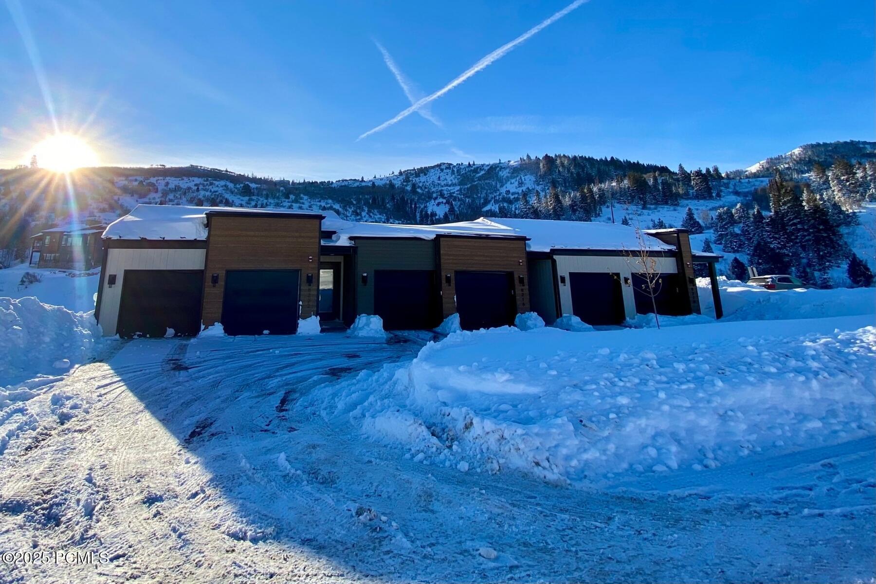 Park City, Utah 84098, United States, 2 Bedrooms Bedrooms, ,3 BathroomsBathrooms,Residential,Active,95059