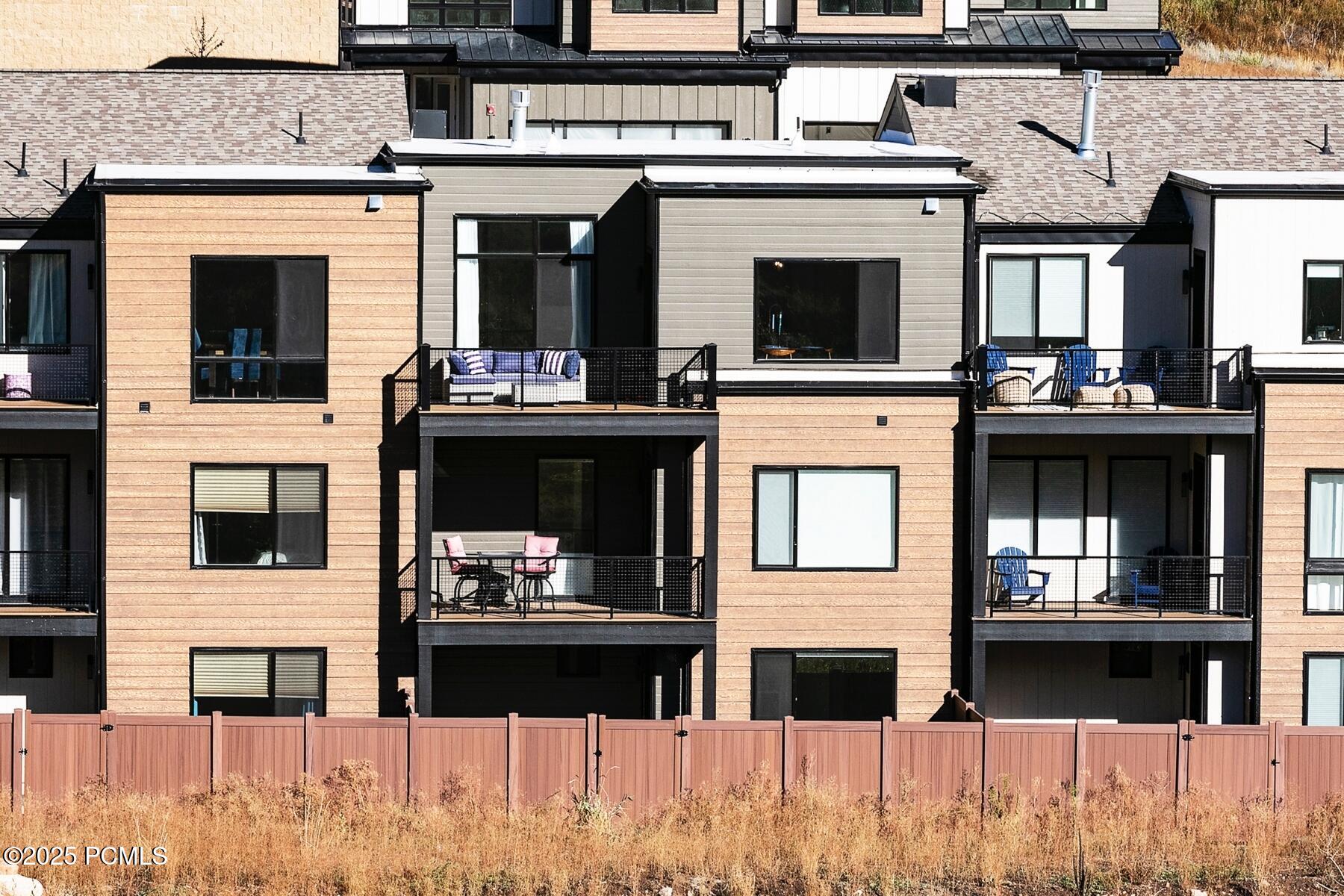 Park City, Utah 84098, United States, 2 Bedrooms Bedrooms, ,3 BathroomsBathrooms,Residential,Active,95059