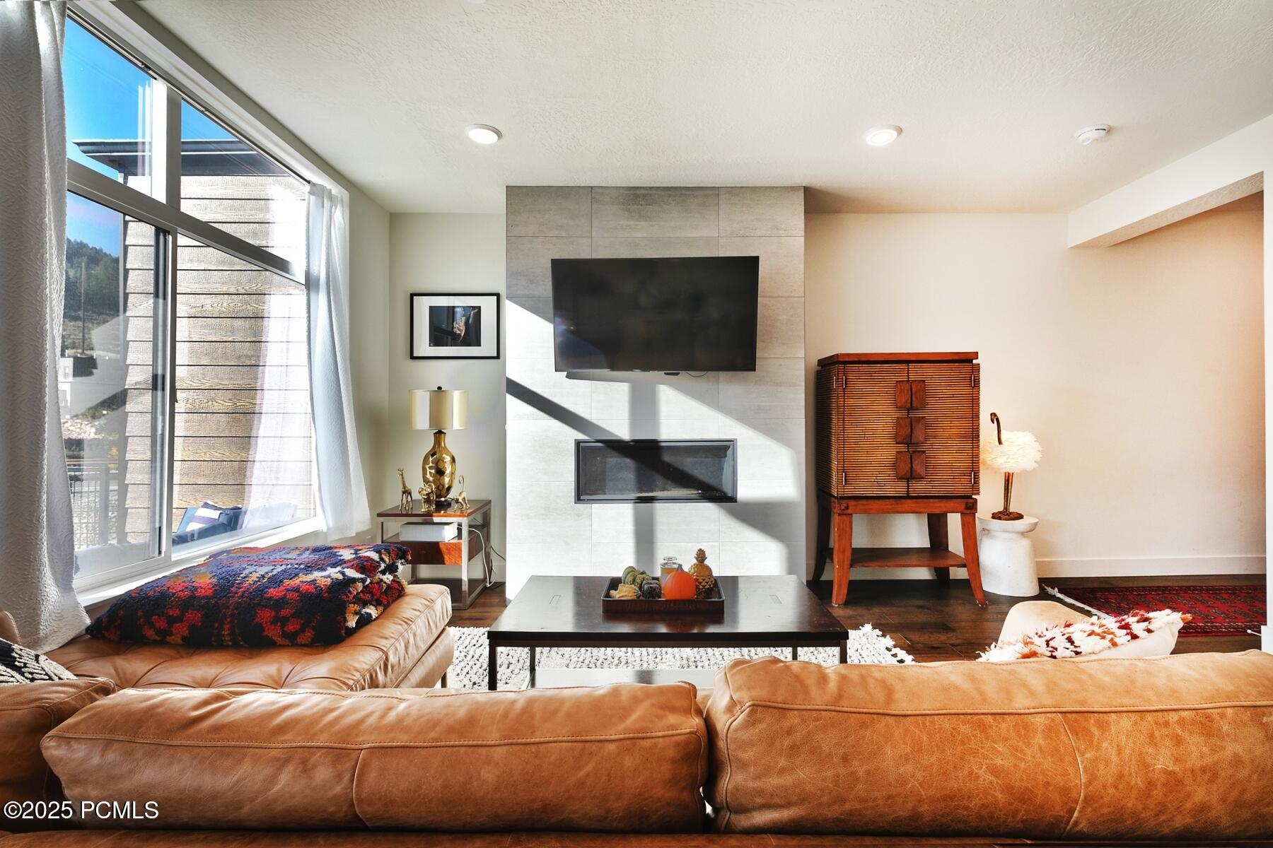 Park City, Utah 84098, United States, 2 Bedrooms Bedrooms, ,3 BathroomsBathrooms,Residential,Active,95059