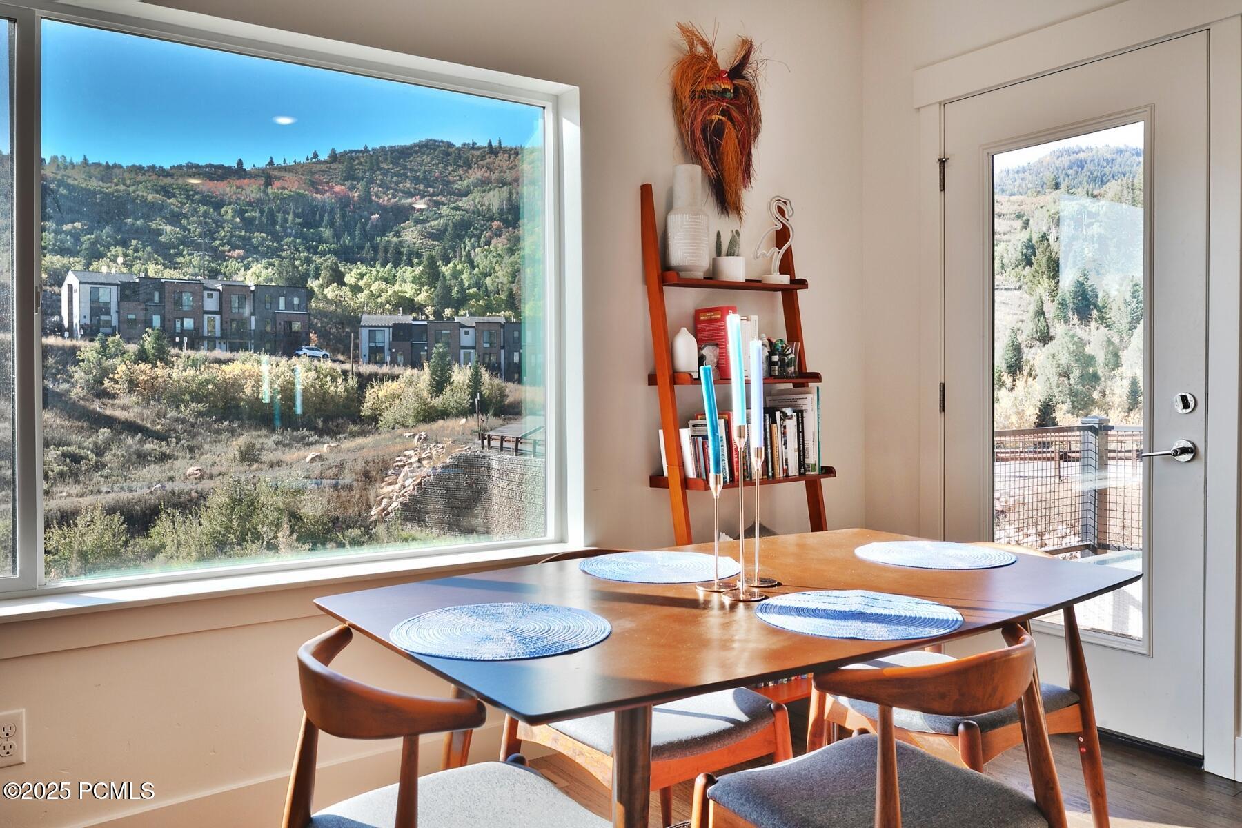 Park City, Utah 84098, United States, 2 Bedrooms Bedrooms, ,3 BathroomsBathrooms,Residential,Active,95059