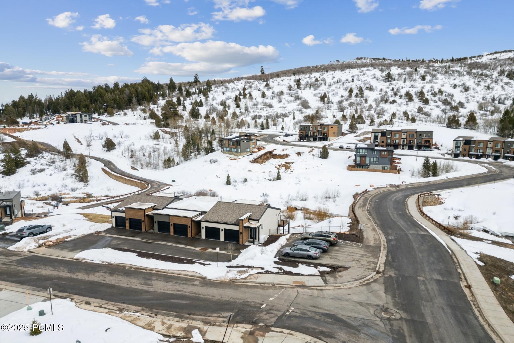 Park City, Utah 84098, United States, 2 Bedrooms Bedrooms, ,3 BathroomsBathrooms,Residential,Active,95059