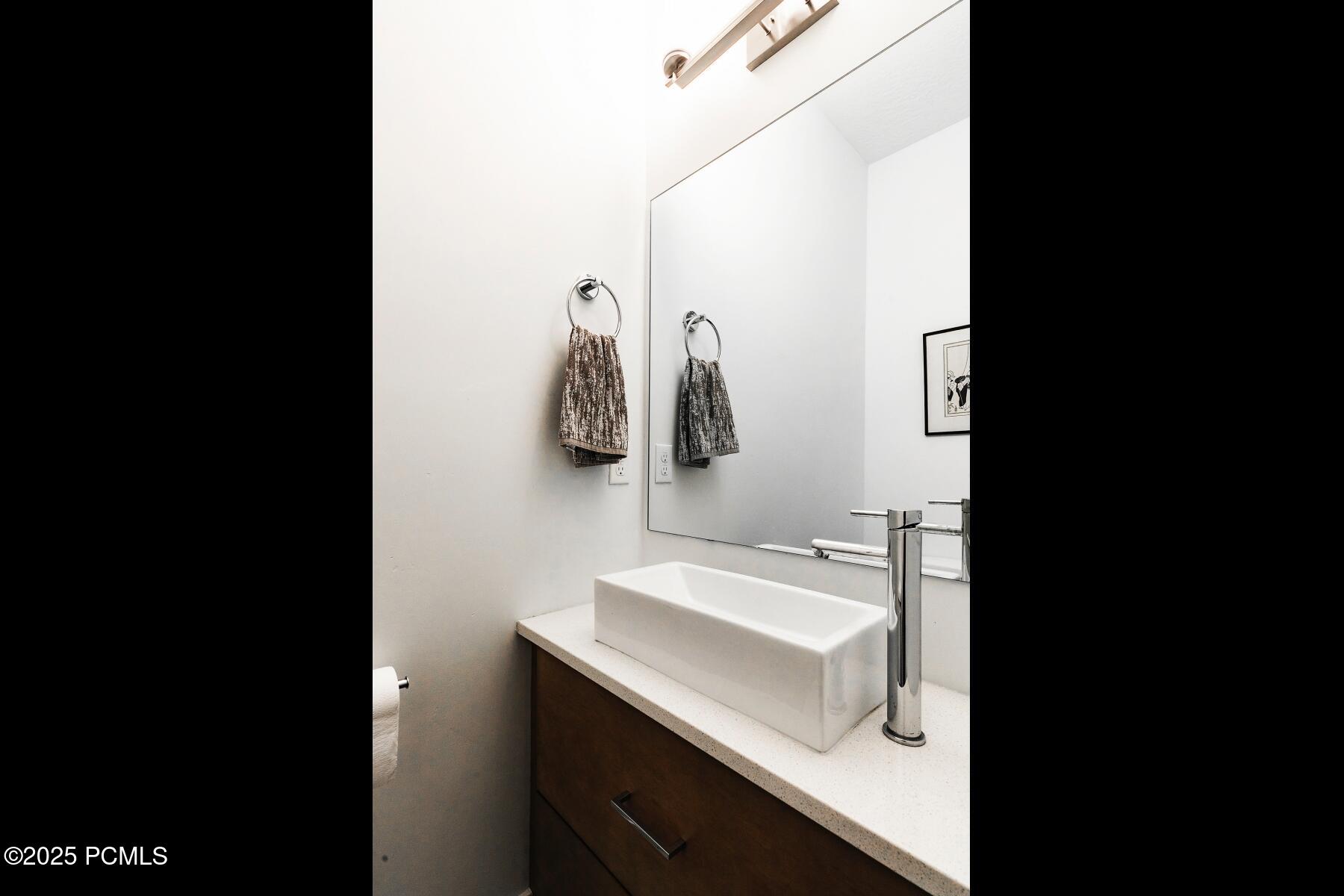 Park City, Utah 84098, United States, 2 Bedrooms Bedrooms, ,3 BathroomsBathrooms,Residential,Active,95059